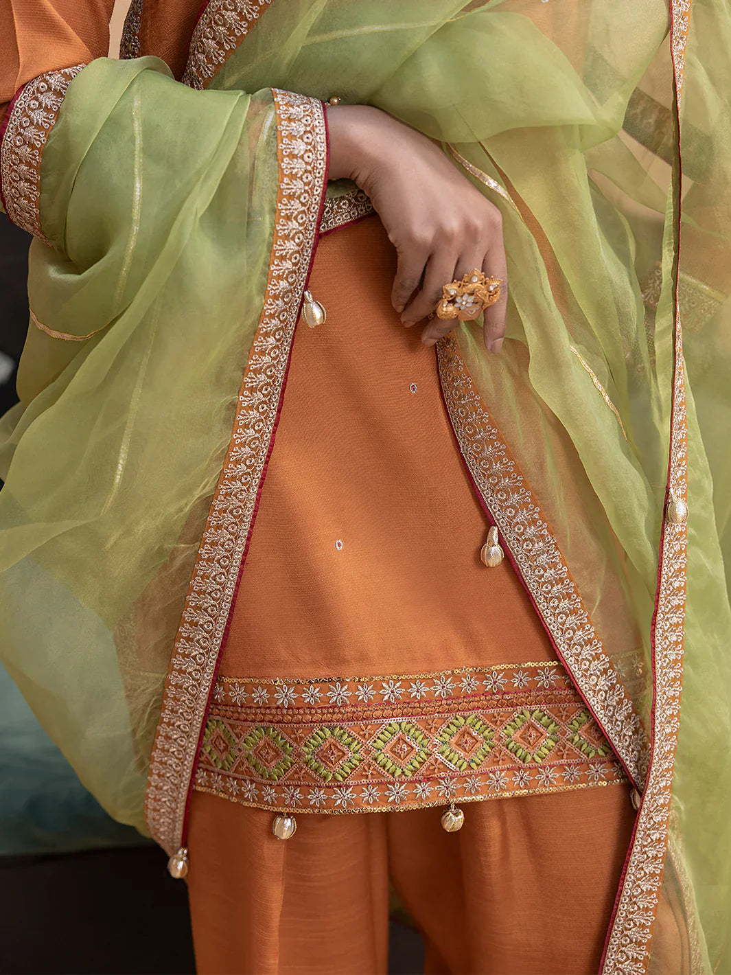 Hemstitch | Raw Silk Edit '25 | Kashish - House Of Hania