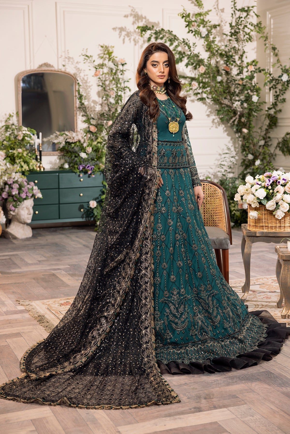 House of Nawab | Azalea Luxury Formals | DAAVRI - House Of Hania