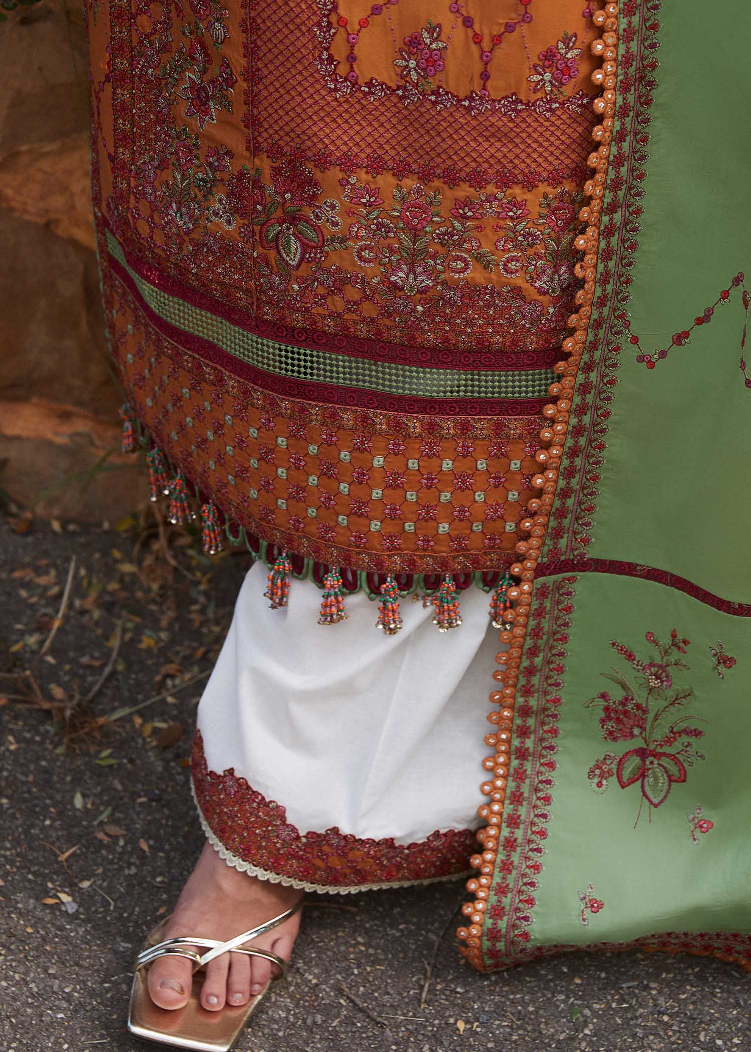 Hussain Rehar | Eid Luxury Lawn SS/24 | Amira - House Of Hania