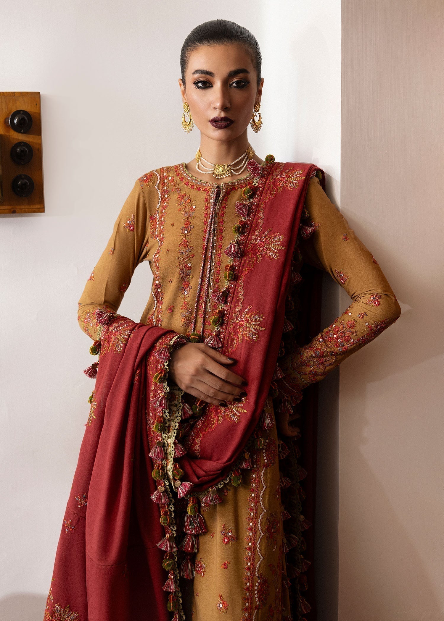 Hussain Rehar | Karandi Winter 24 | Tawn - House Of Hania