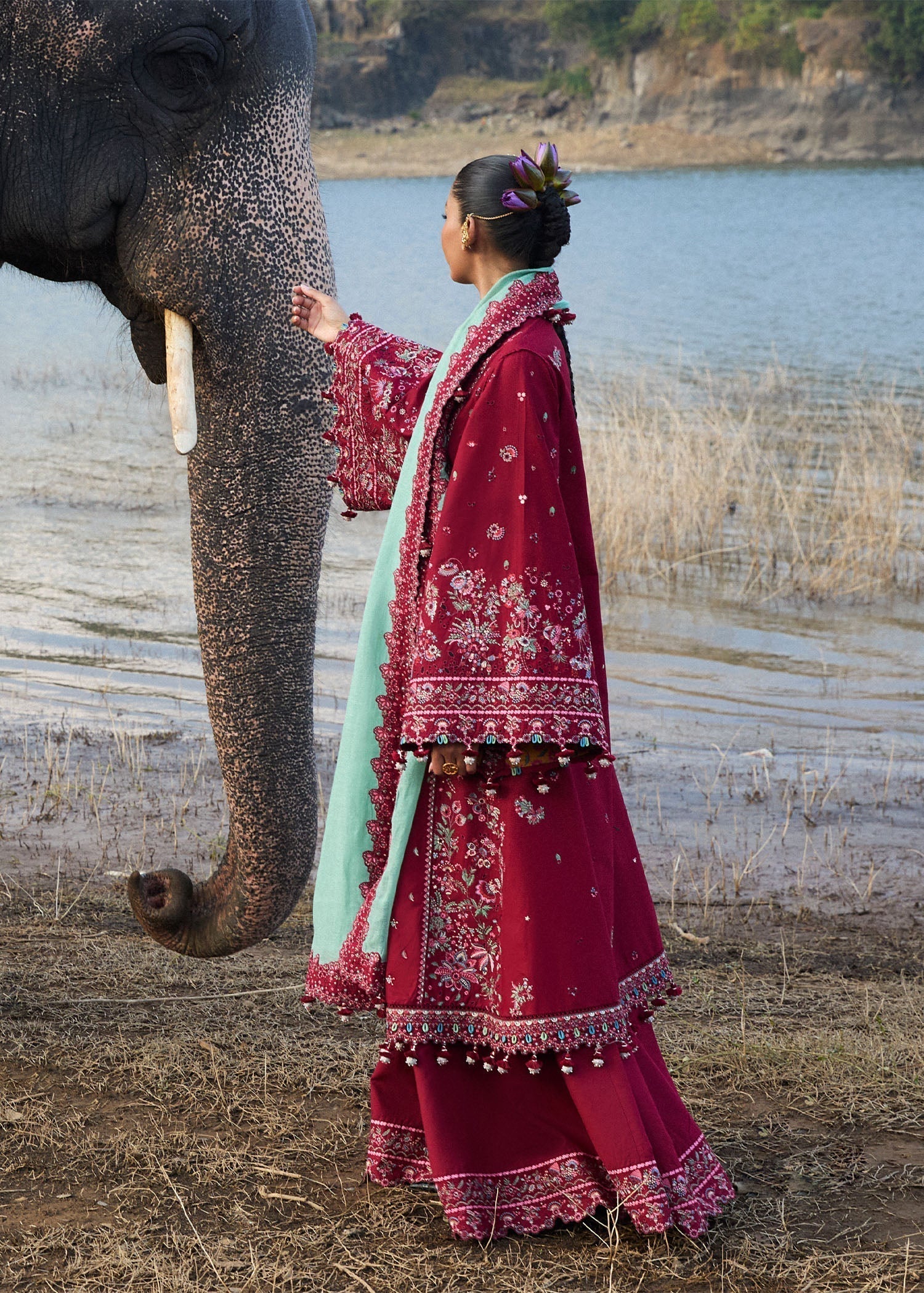 Hussain Rehar | Luxury Lawn 25 | Mahogany - House Of Hania