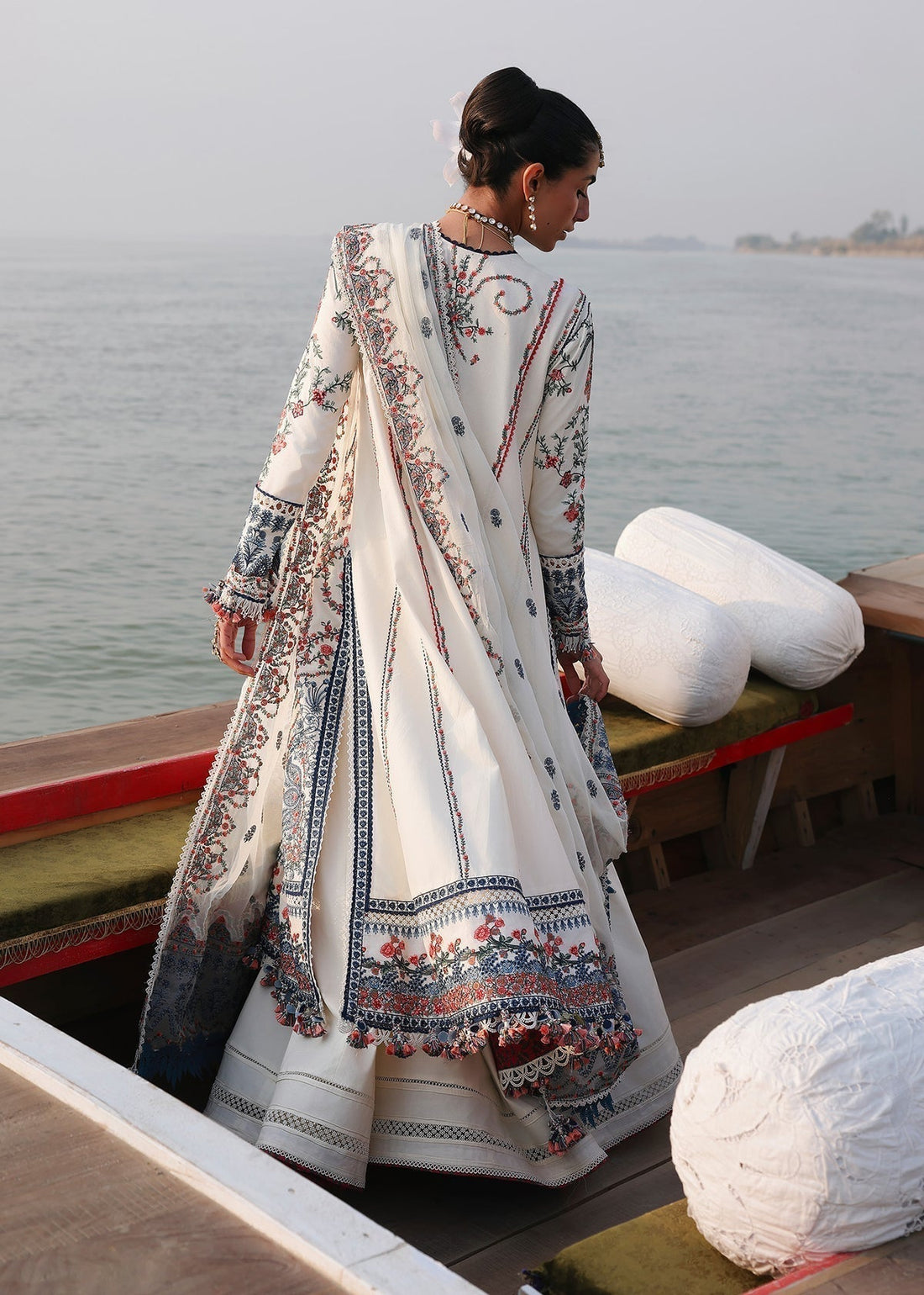 Hussain Rehar | Luxury Lawn 26 Eid Edit | Yuki - House Of Hania