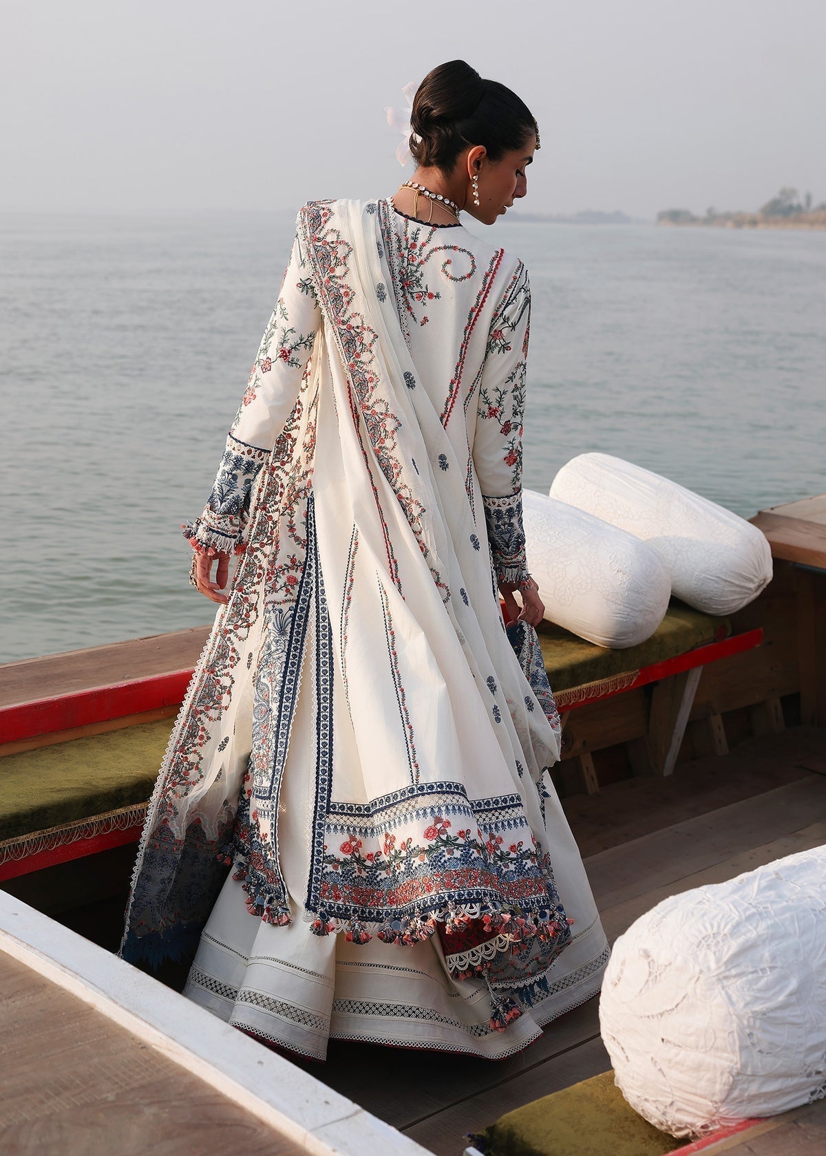 Hussain Rehar | Luxury Lawn 26 Eid Edit | Yuki - House Of Hania