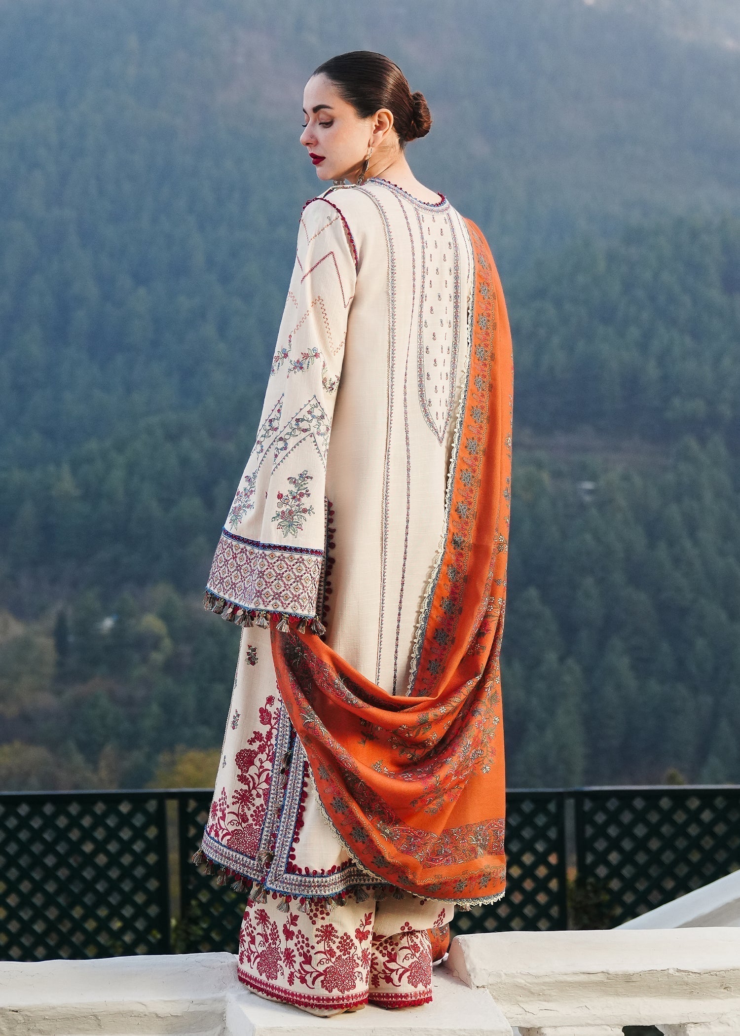 Hussain Rehar | Winter Shawl 24 | Almas - House Of Hania