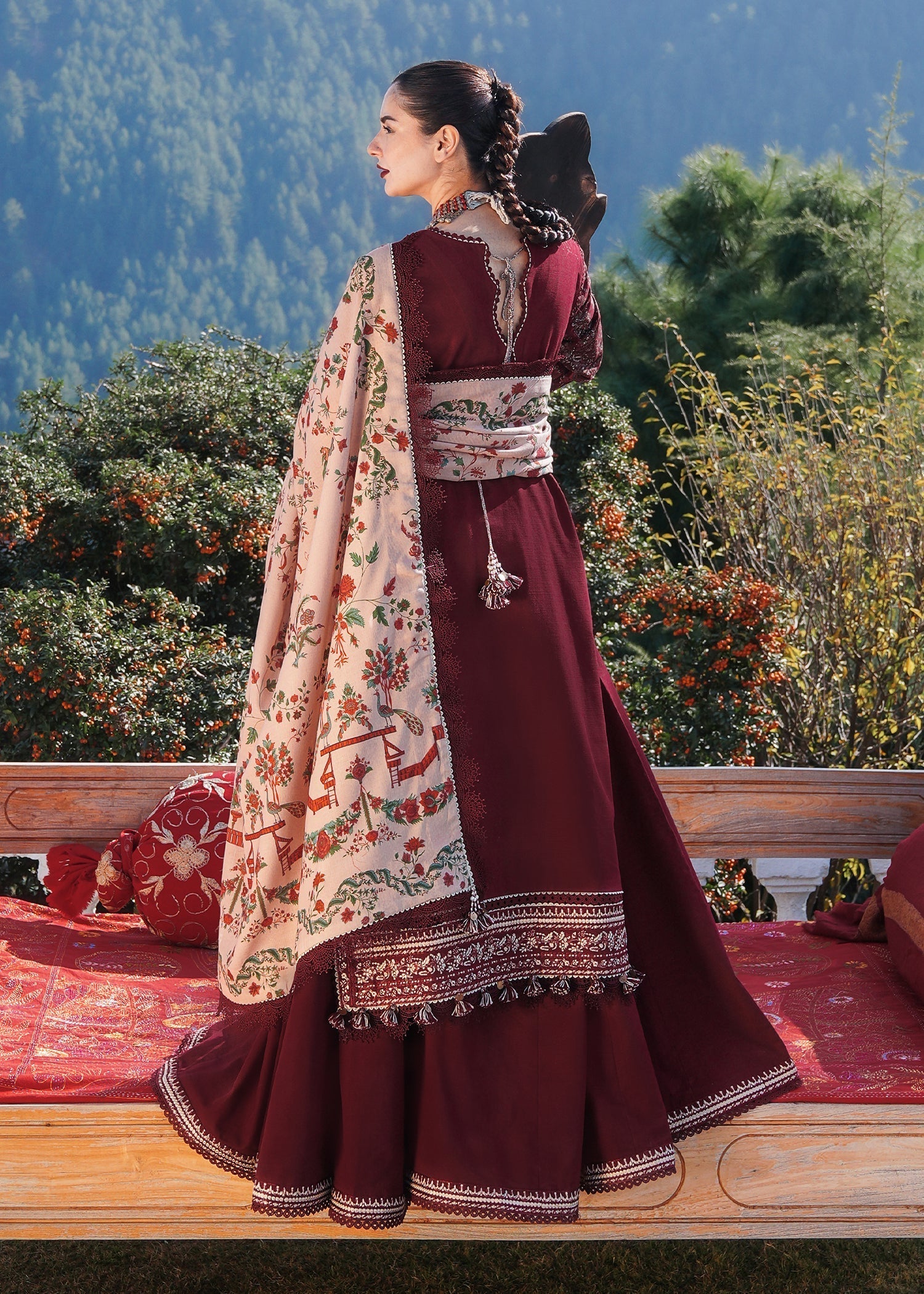 Hussain Rehar | Winter Shawl 24 | Zaran - House Of Hania