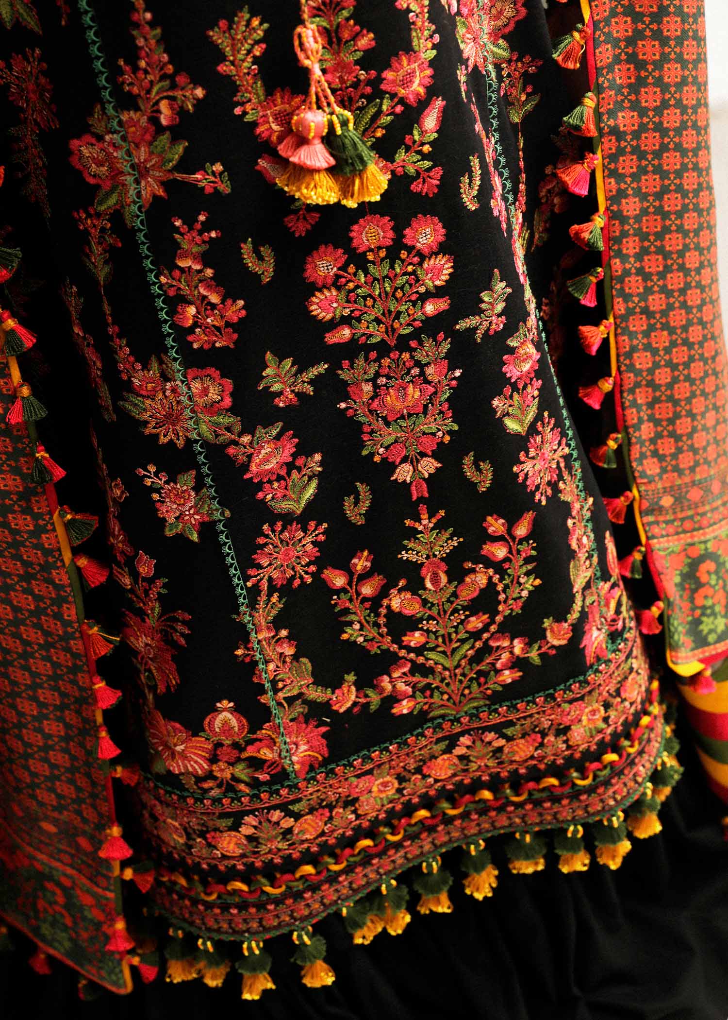 Hussain Rehar | Winter Shawl Khaddar 23 | Raat - House Of Hania