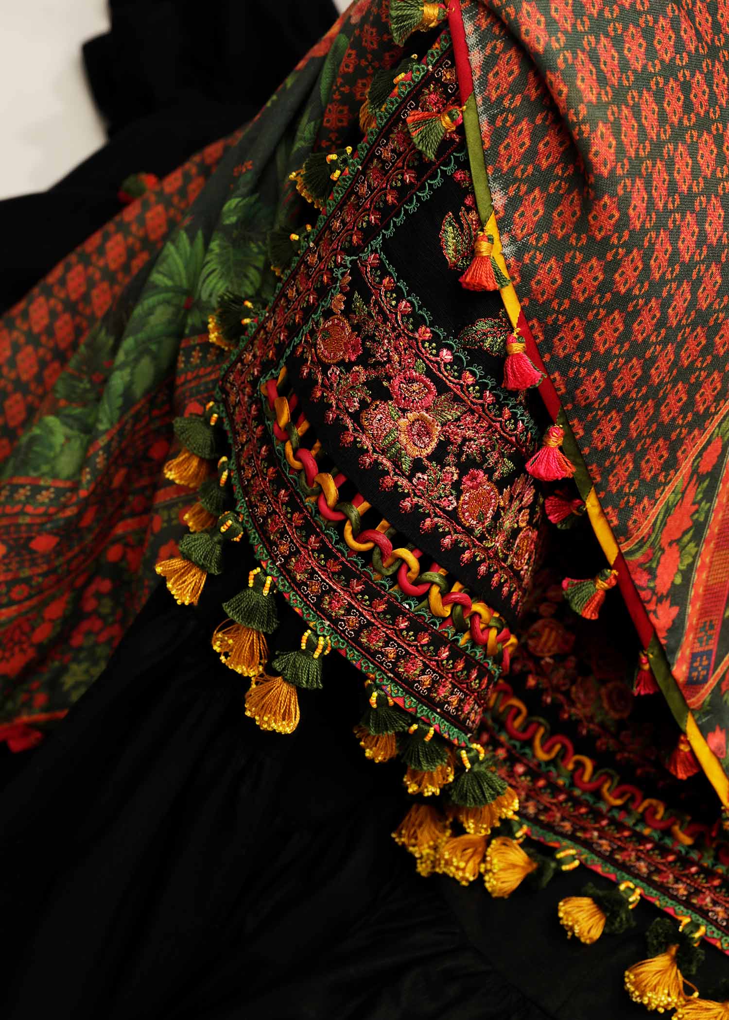 Hussain Rehar | Winter Shawl Khaddar 23 | Raat - House Of Hania
