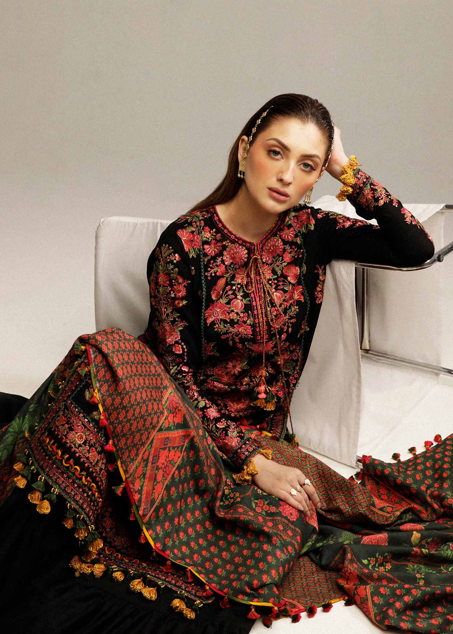 Hussain Rehar | Winter Shawl Khaddar 23 | Raat - House Of Hania