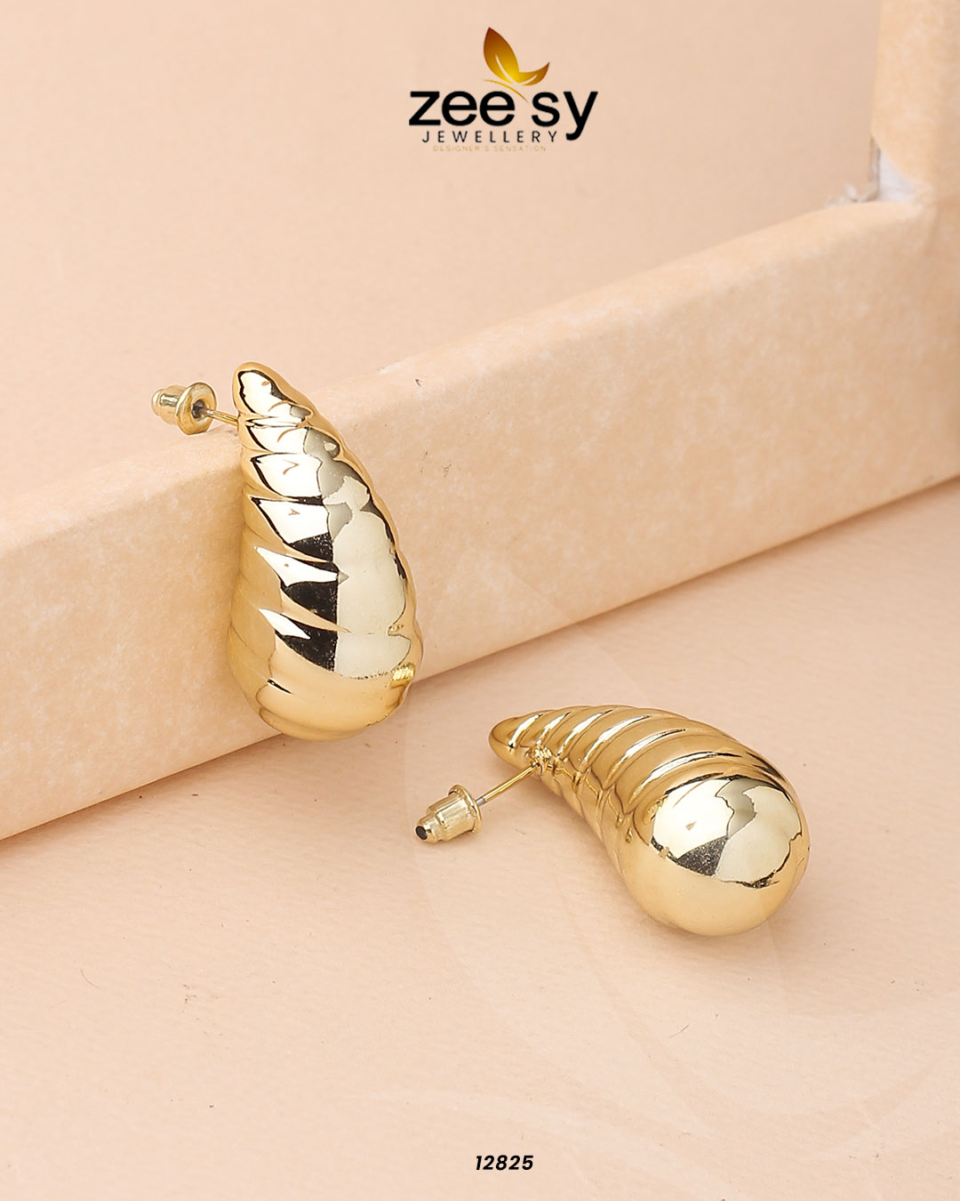 Hyperbola Drop Earrings - House Of Hania