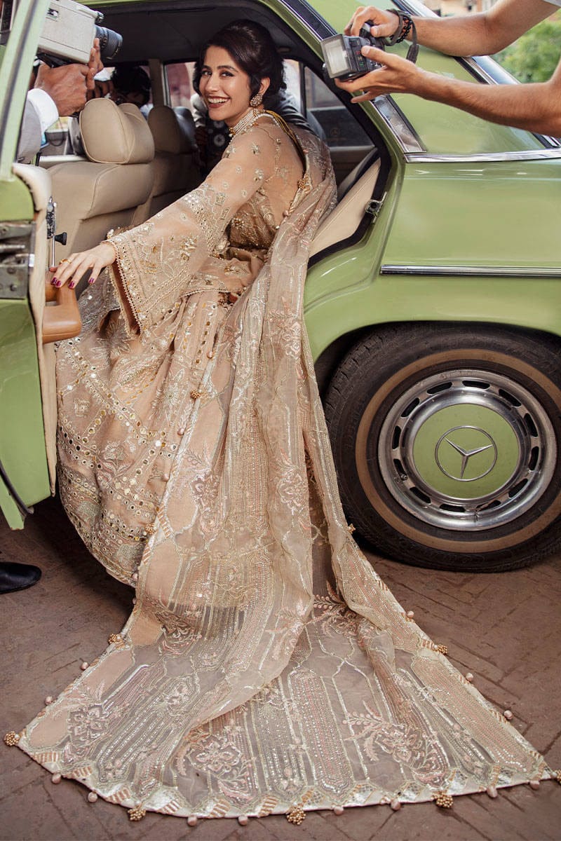 Mohsin Naveed Ranjha – MNR – NOOR JEHAN – ZWU22-12 – Creamy Beige - House Of Hania