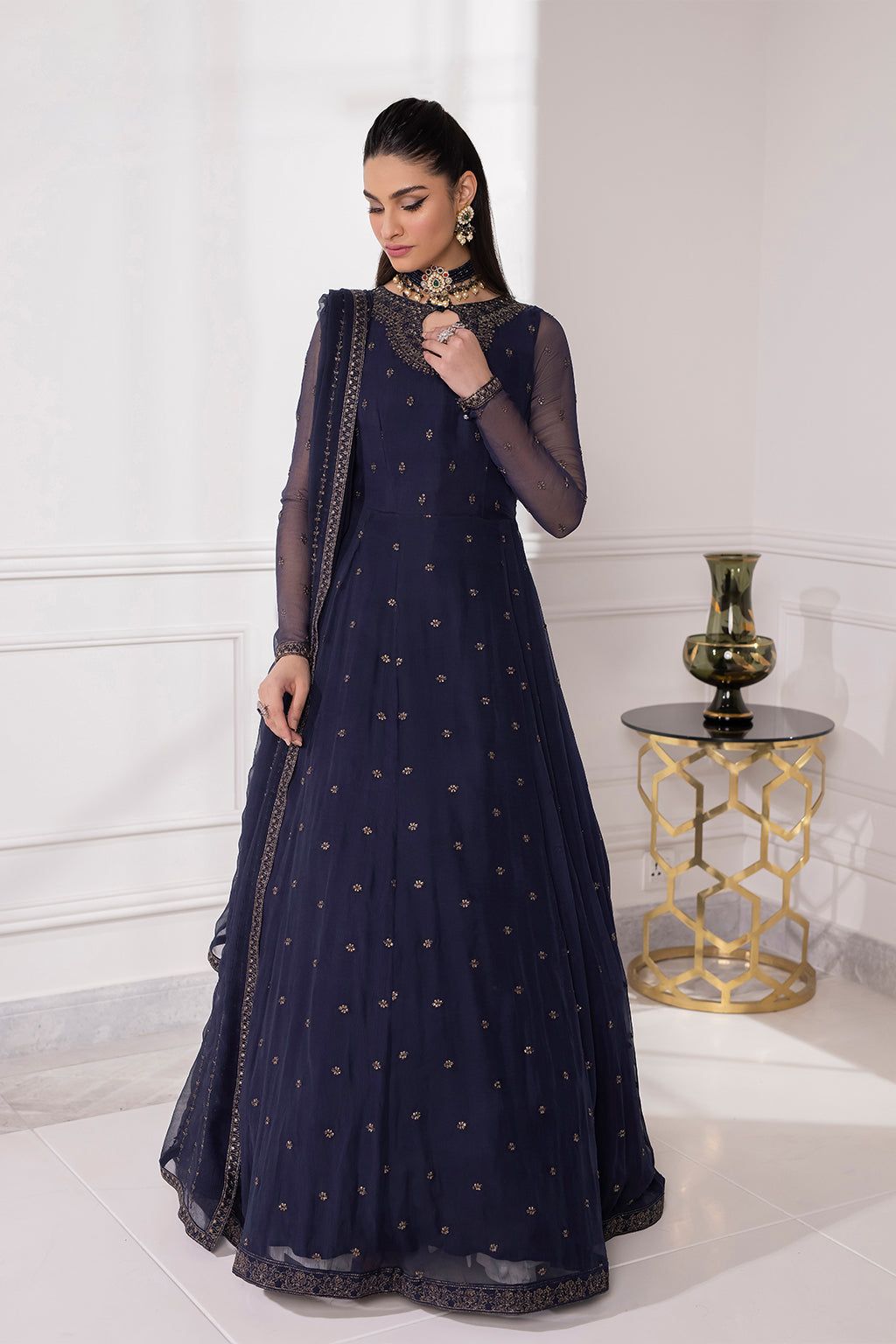 IZNIK | Admiral - House Of Hania