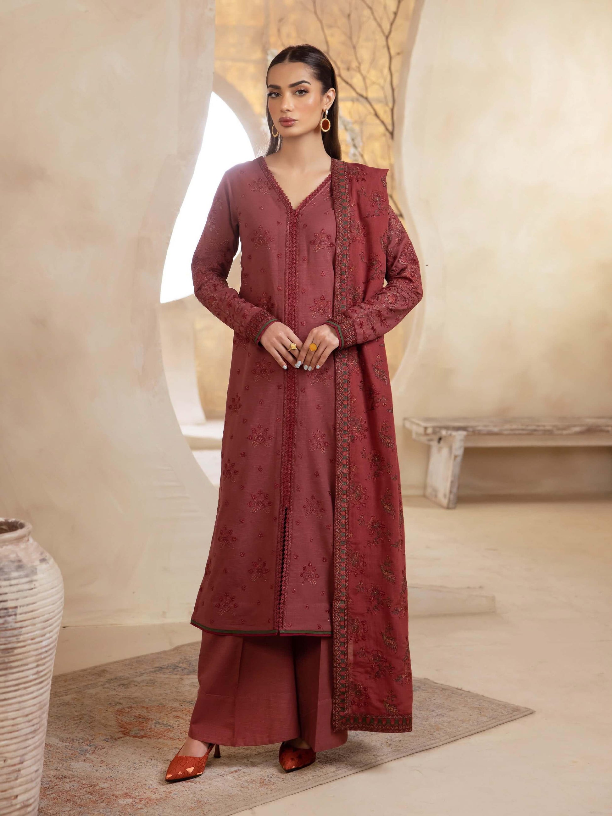 IZNIK Embroidered Winter Khaddar 3Pc Suit ILW-10 Lithe - House Of Hania