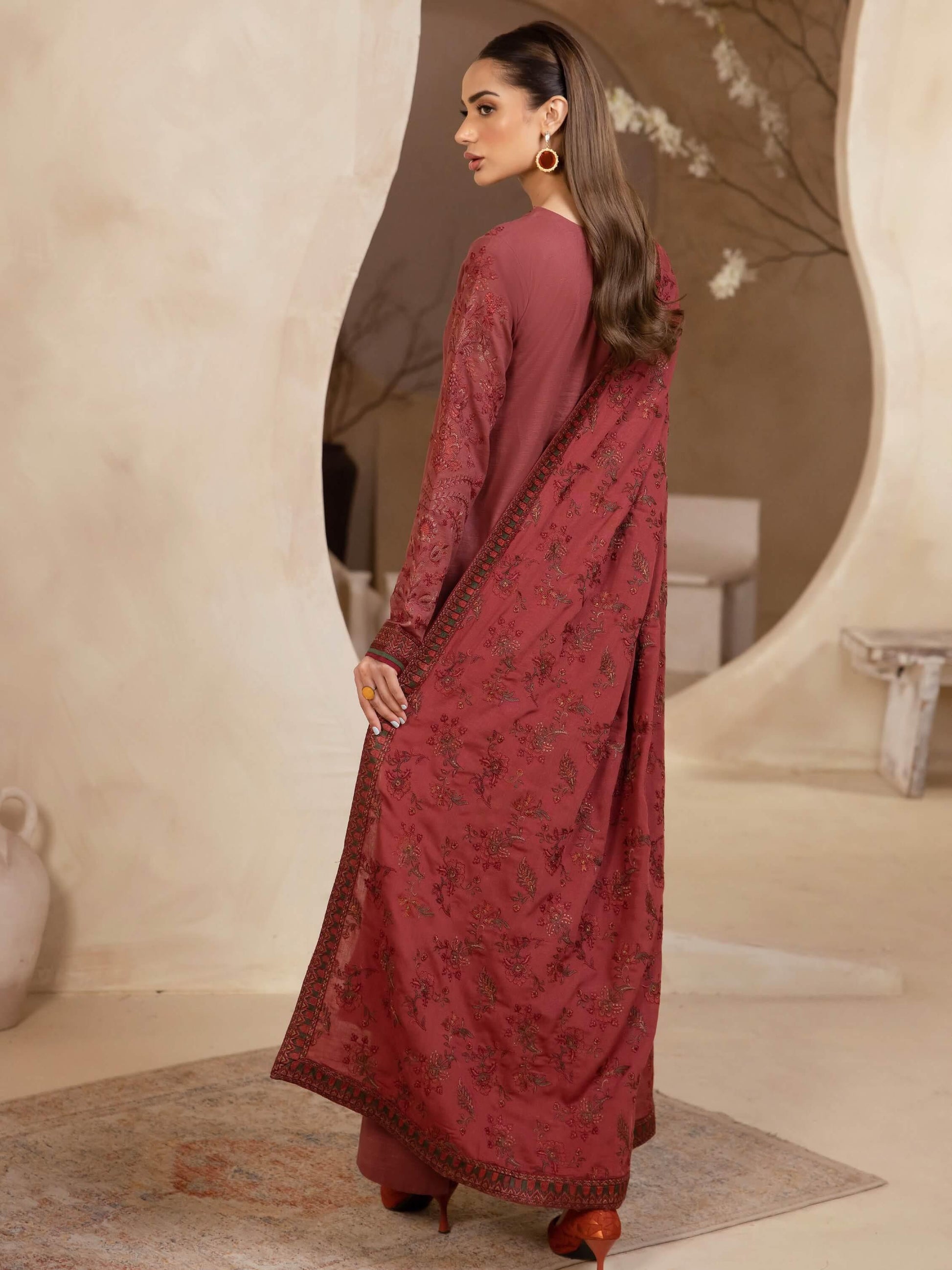 IZNIK Embroidered Winter Khaddar 3Pc Suit ILW-10 Lithe - House Of Hania