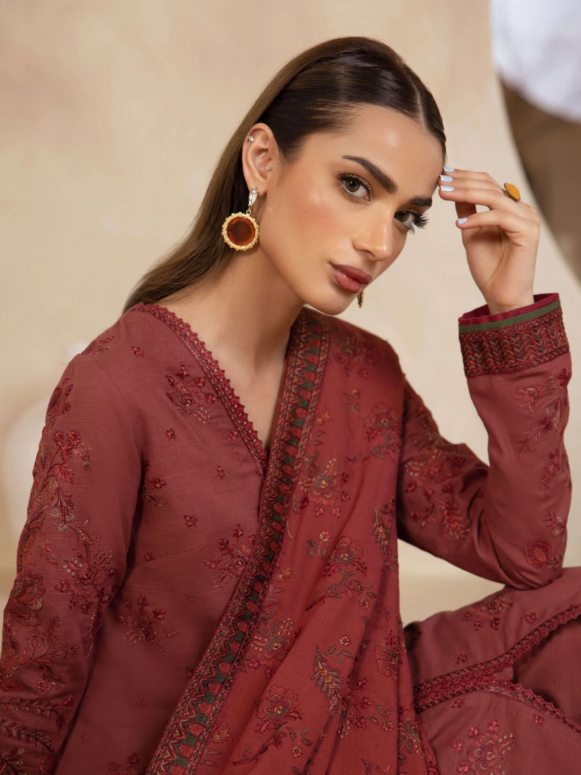 IZNIK Embroidered Winter Khaddar 3Pc Suit ILW-10 Lithe - House Of Hania