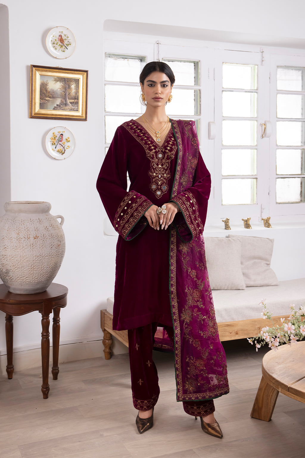 IZNIK | IV-31 SHIRIN - House Of Hania