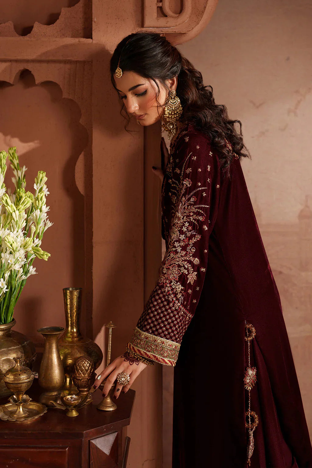 IZNIK | Raagni Velvet Formals | IV-55 Embroidered Velvet - House Of Hania