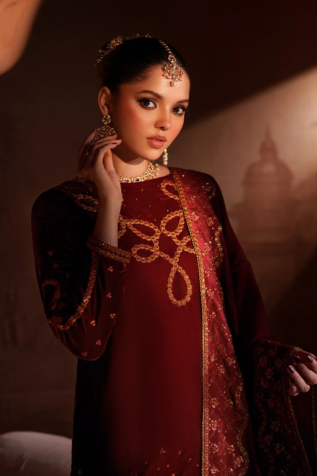 IZNIK | Raagni Velvet Formals | IV-58 Embroidered Velvet - House Of Hania