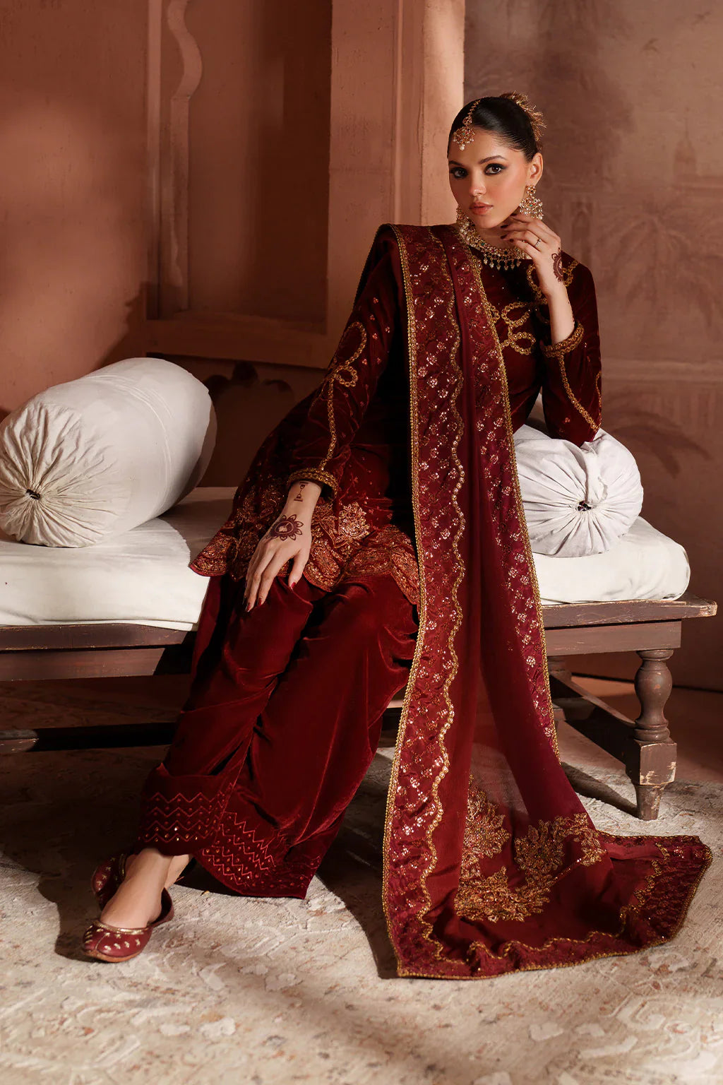 IZNIK | Raagni Velvet Formals | IV-58 Embroidered Velvet - House Of Hania