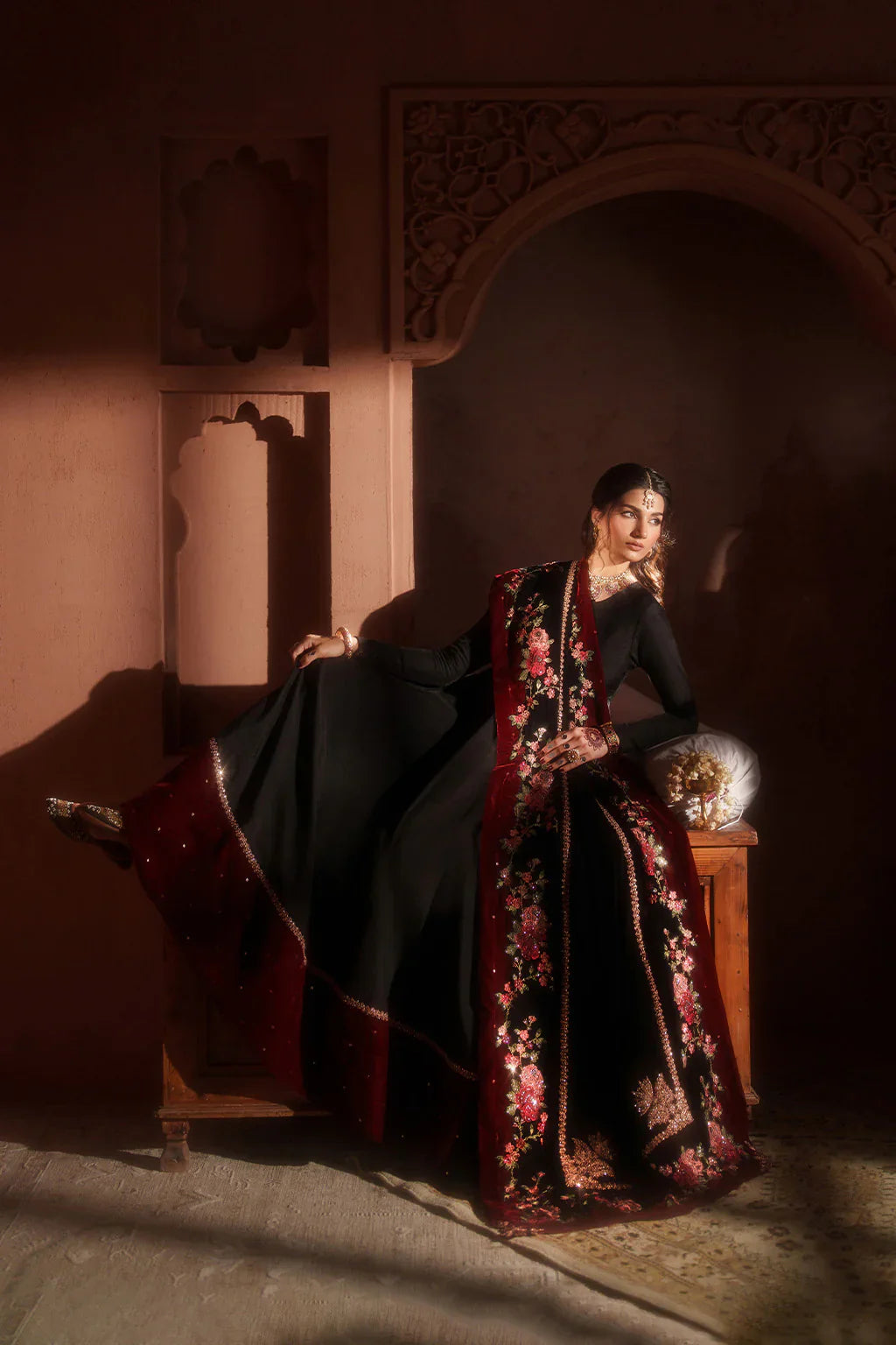 IZNIK | Raagni Velvet Formals | IV-59 Embroidered Velvet - House Of Hania