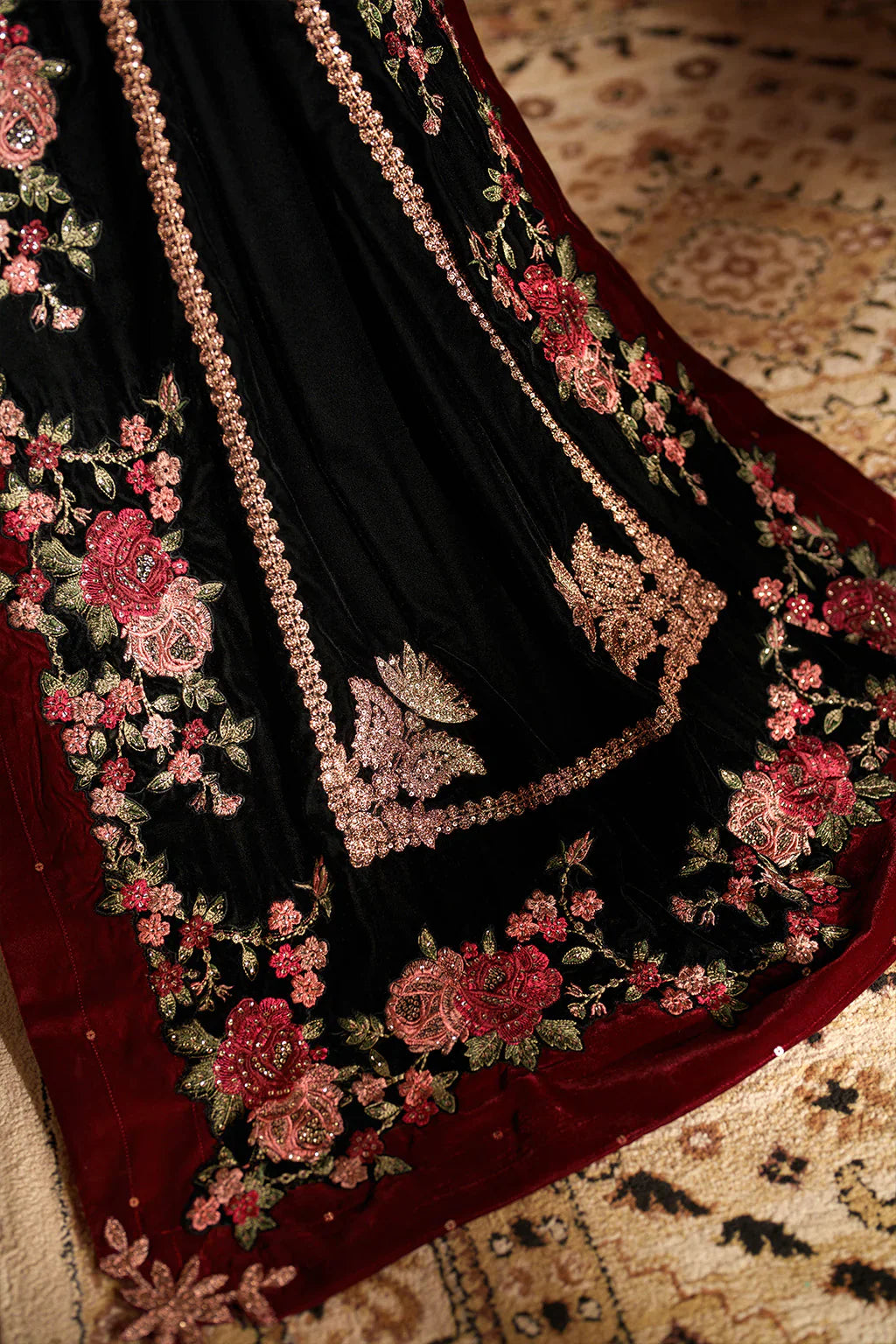 IZNIK | Raagni Velvet Formals | IV-59 Embroidered Velvet - House Of Hania