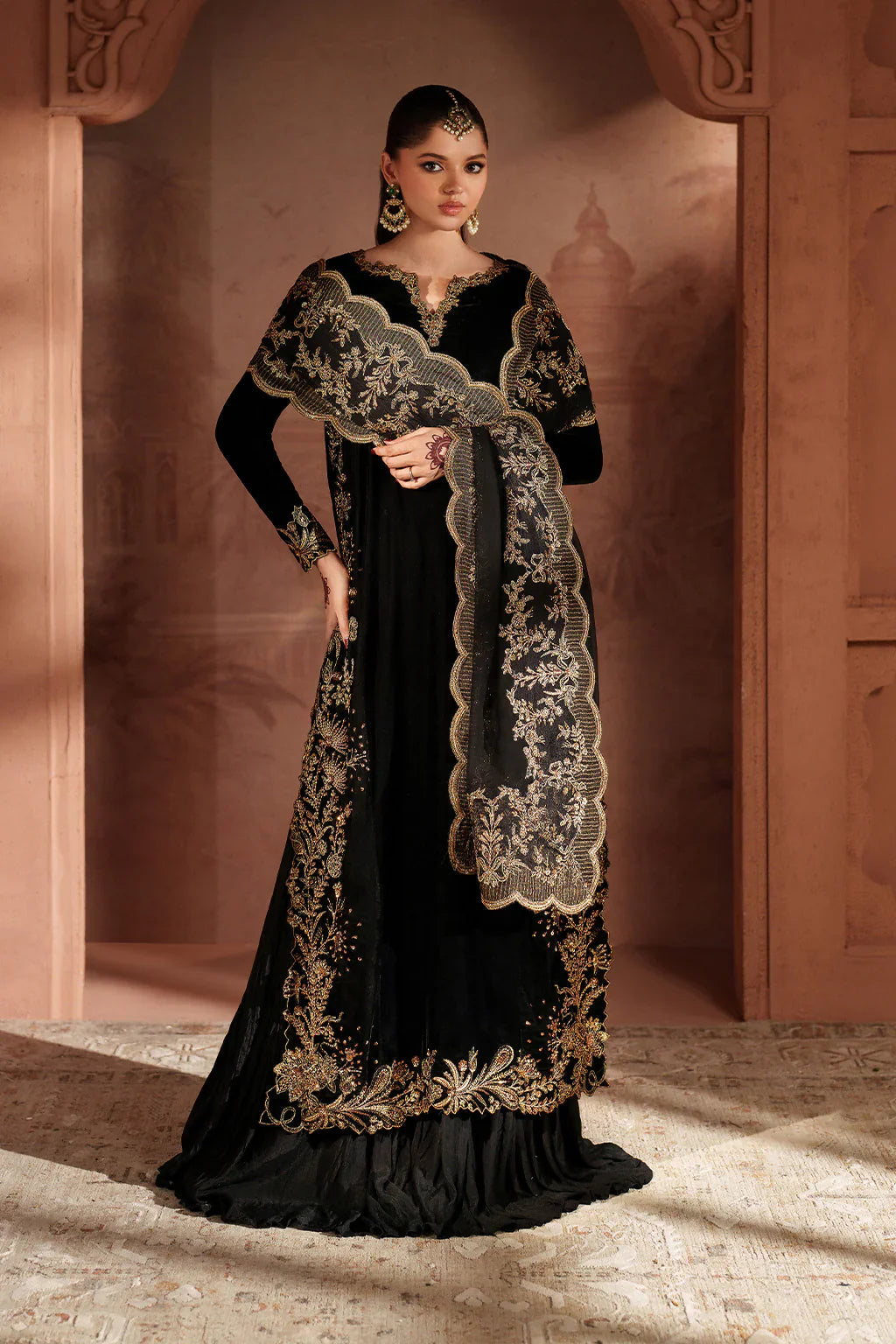 IZNIK | Raagni Velvet Formals | IV-62 Embroidered Velvet - House Of Hania