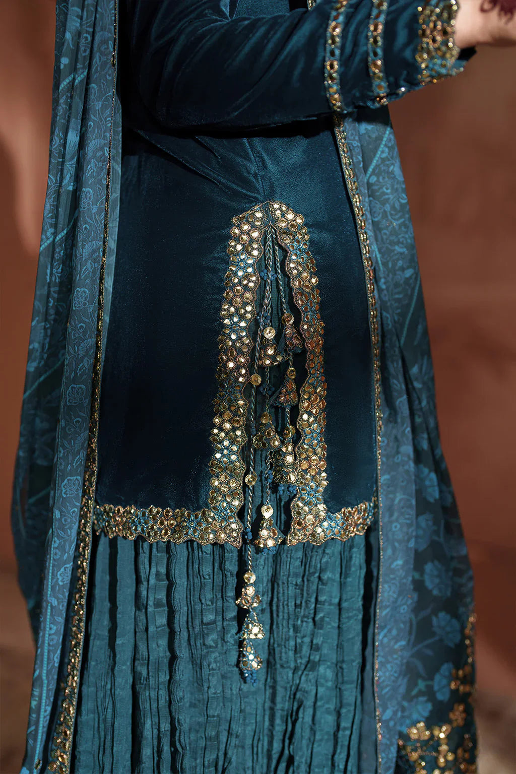 IZNIK | Raagni Velvet Formals | IV-64 Embroidered Velvet - House Of Hania