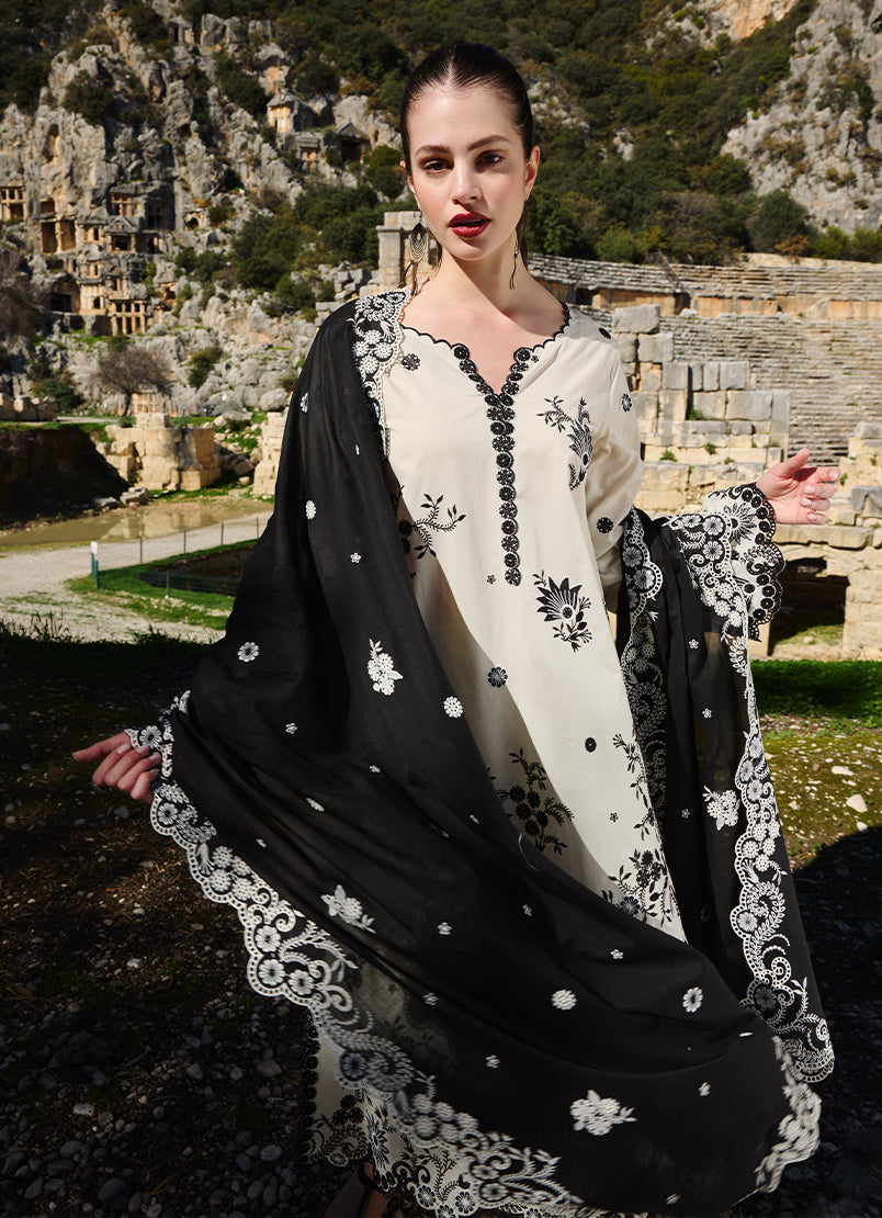 Image | Lawnkari 25 | Nova - House Of Hania