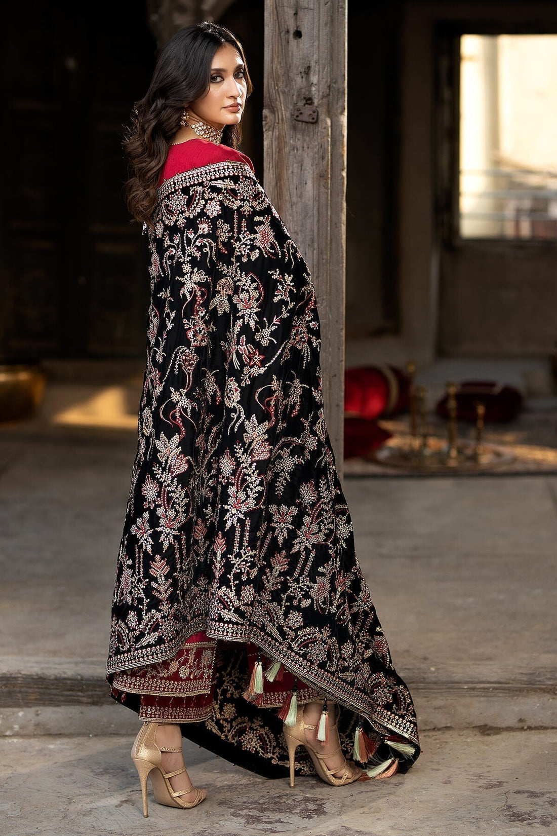 Imrozia-I.S.S - 01 - House Of Hania
