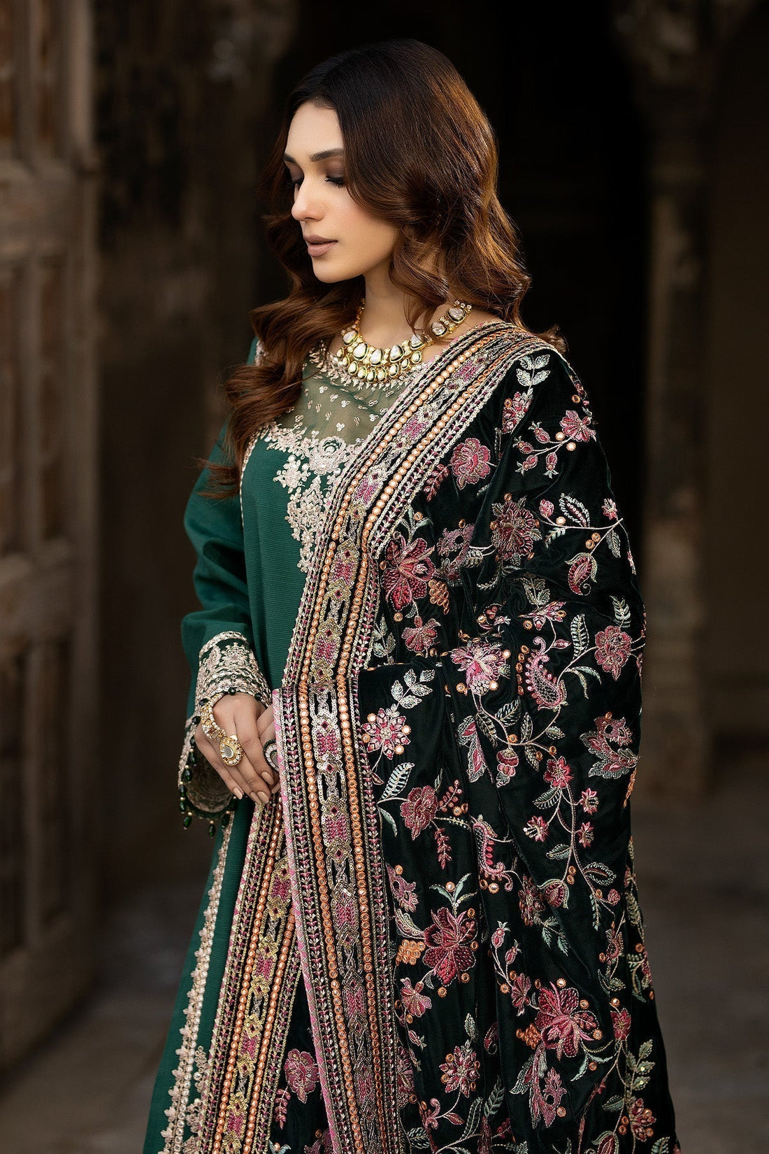 Imrozia-I.S.S - 04 - House Of Hania