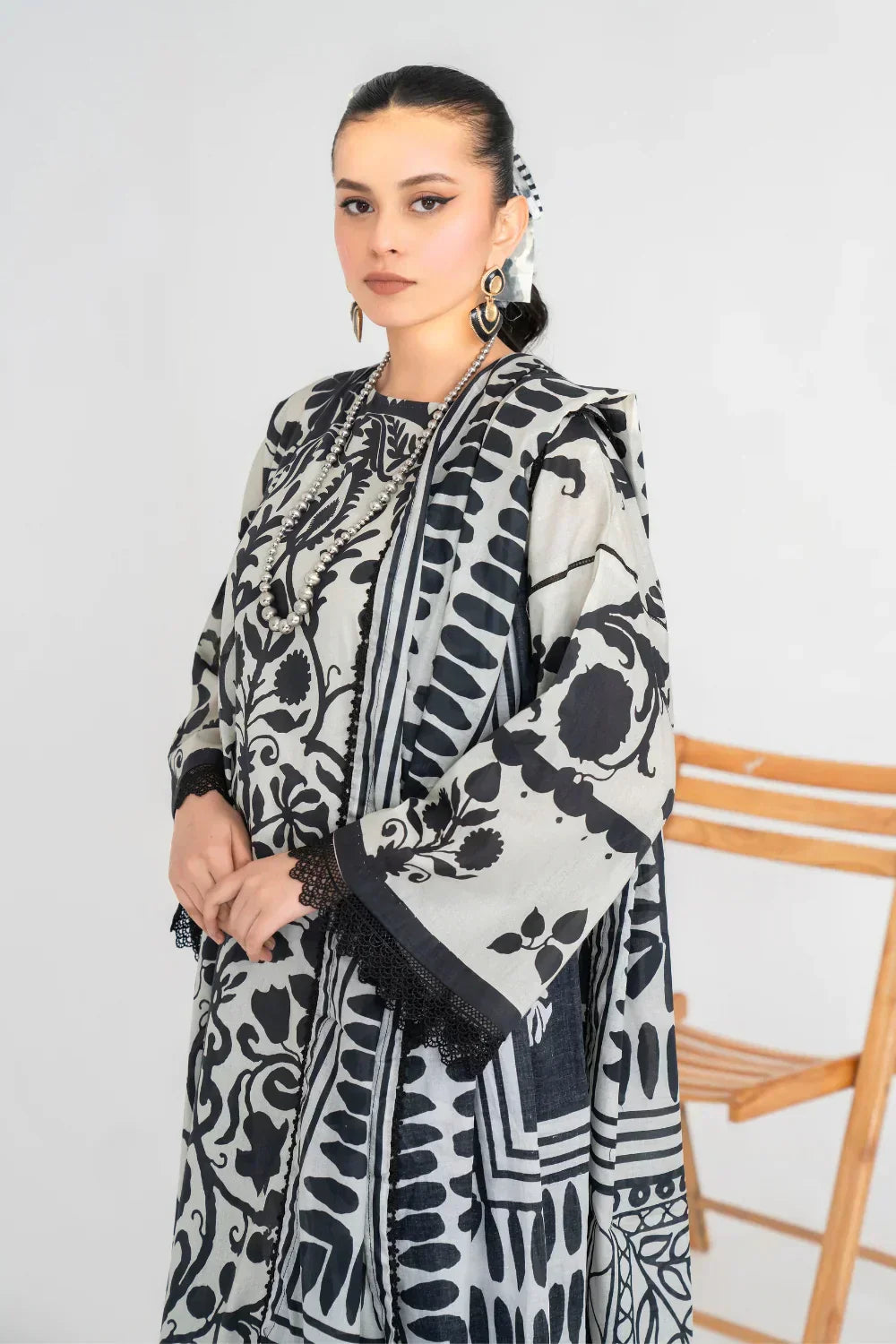 Ittehad | Printed Lawn 24 | IP3P08-3PS-LGY - House Of Hania