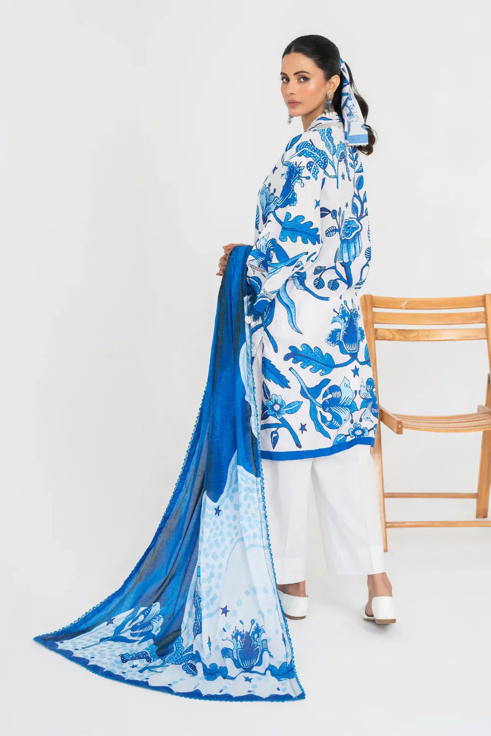 Ittehad | Printed Lawn 24 | IP3P10-3PS-BLU - House Of Hania
