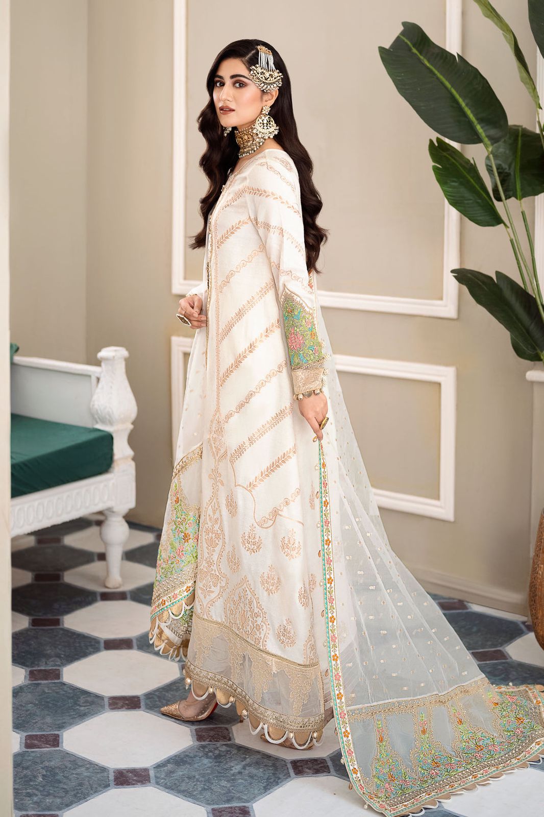 Ivory CST-604 - House Of Hania