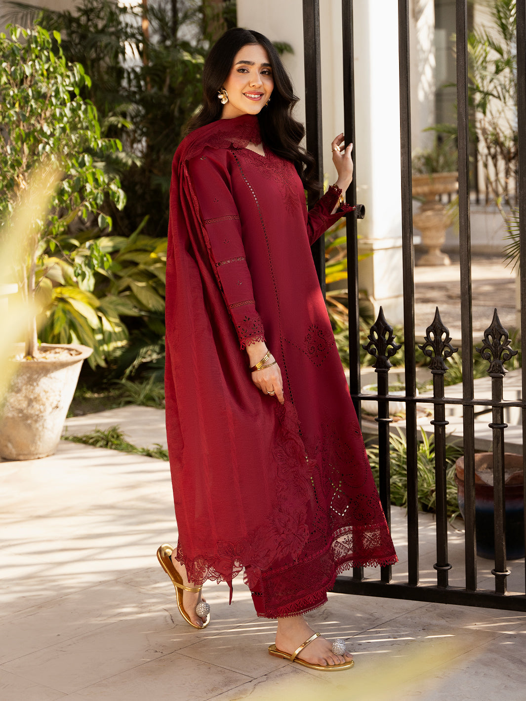Izel | Mahveen Festive Lawn 25 | RAHMA - House Of Hania