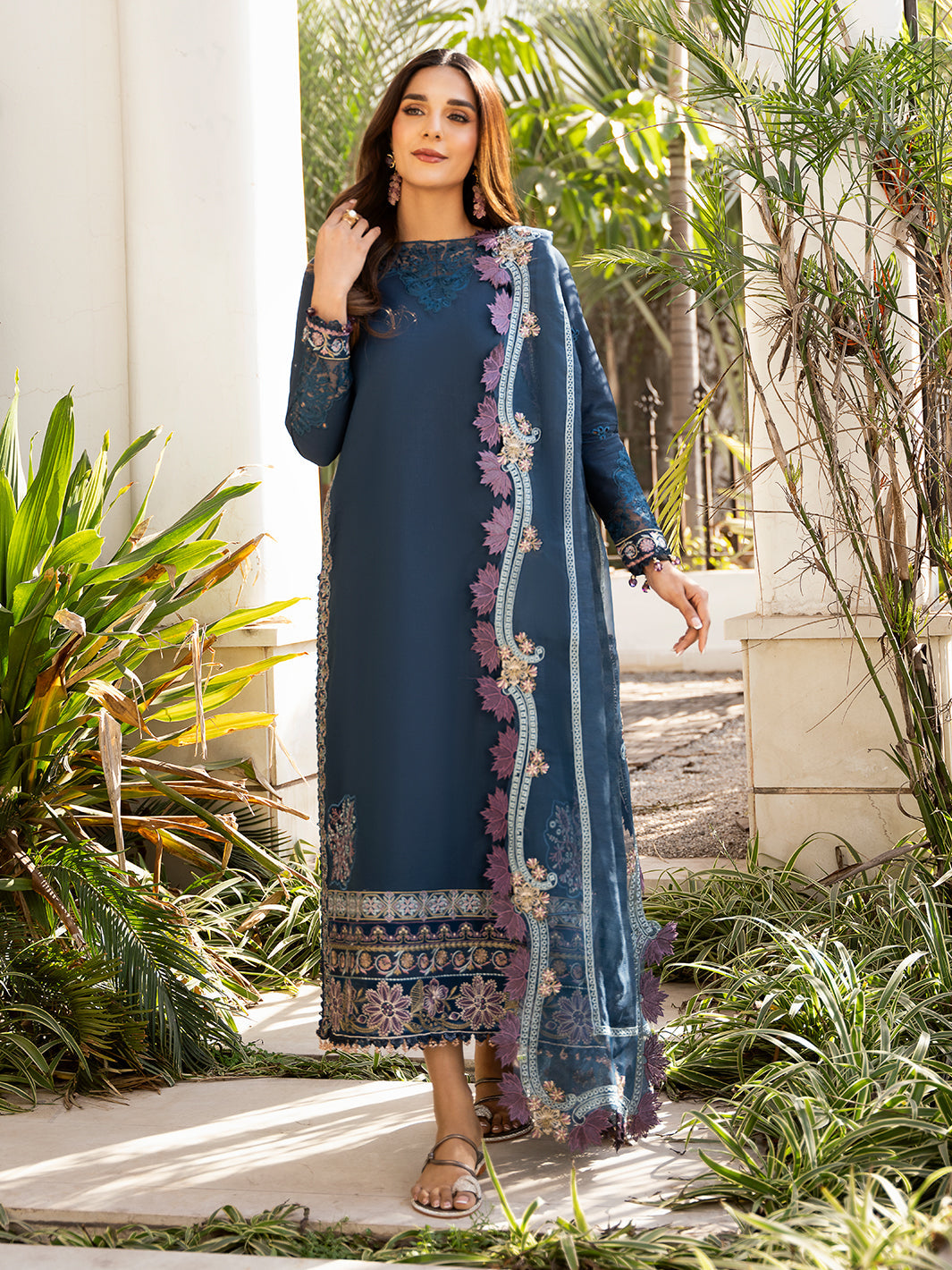 Izel | Mahveen Festive Lawn 25 | RAISA - House Of Hania