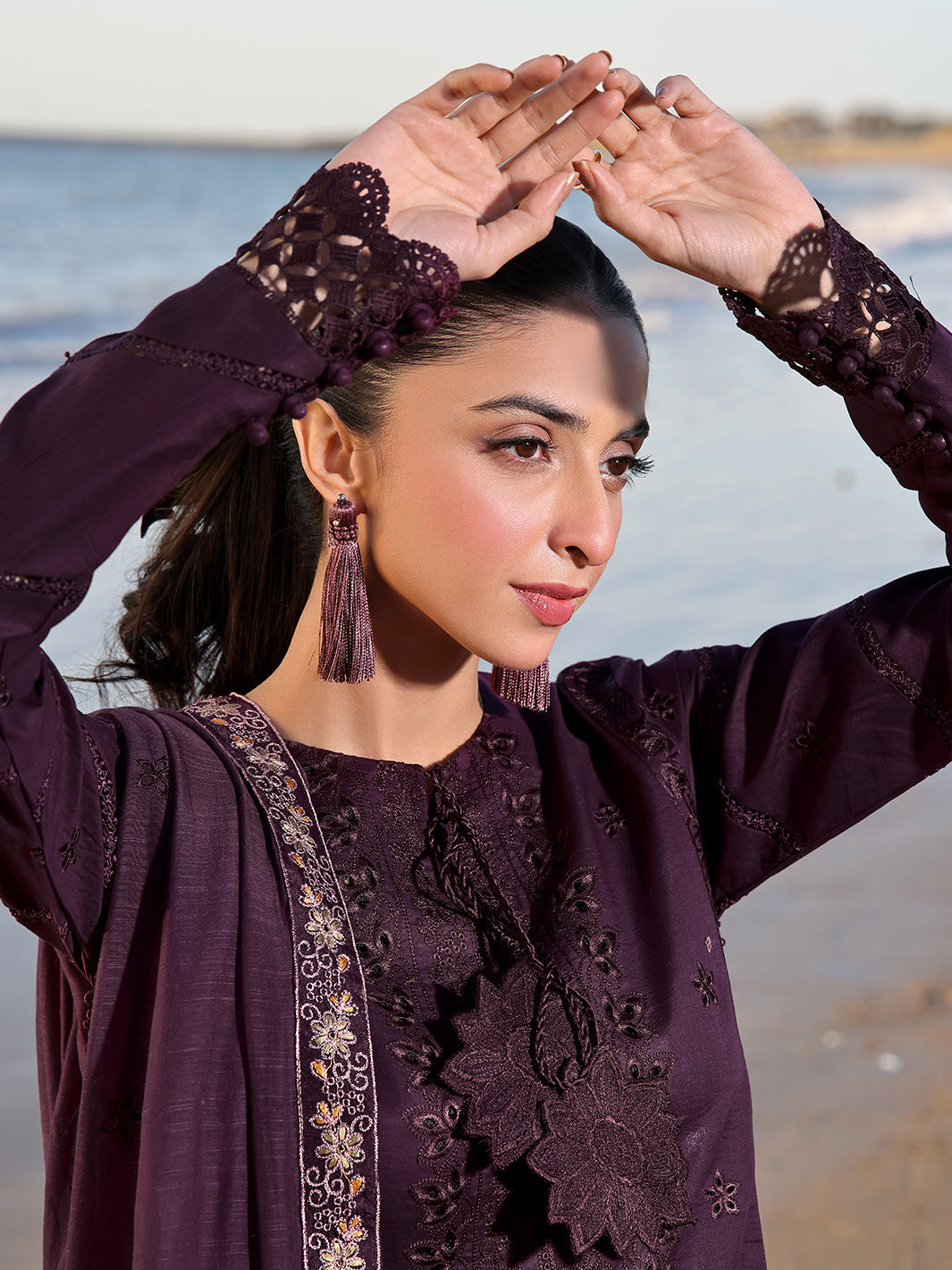 Izel | Saahil Signature Lawn 24 | CAIA - House Of Hania