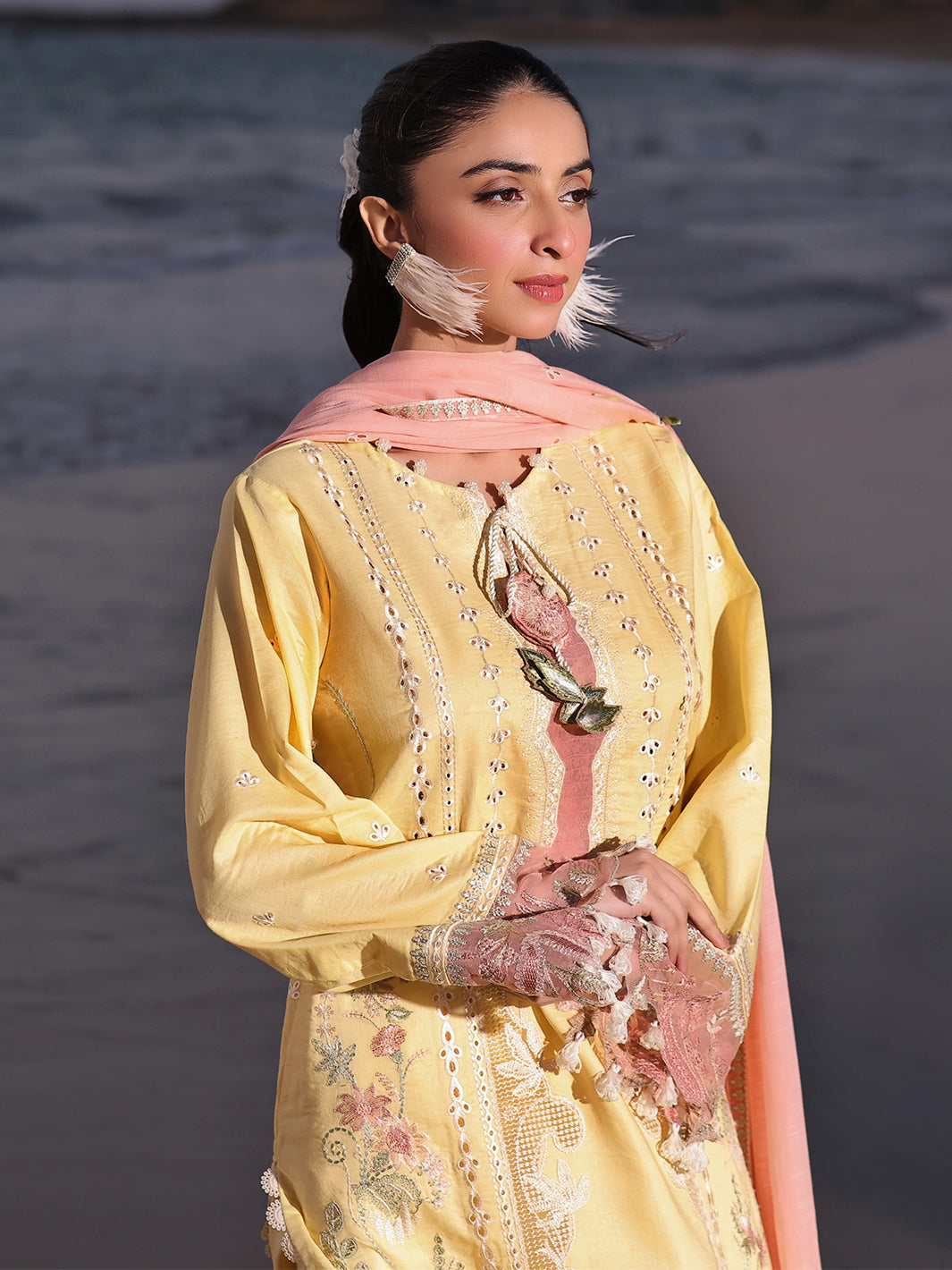 Izel | Saahil Signature Lawn 24 | MUSHQ - House Of Hania