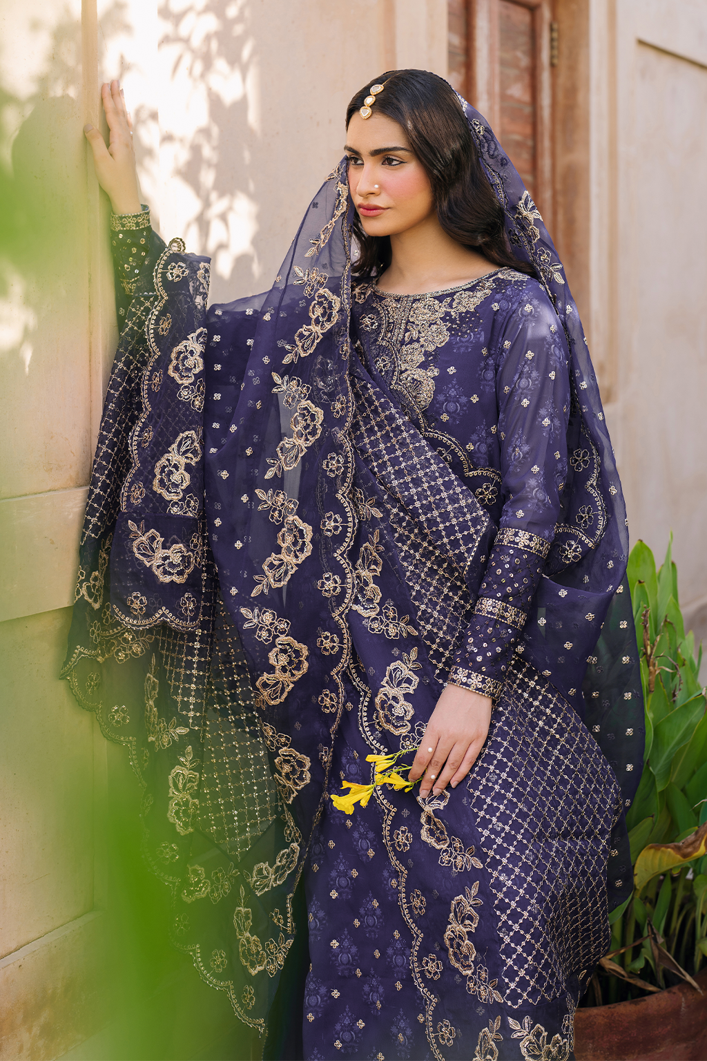 Iznik | Bandhani Formals | UE-325 - House Of Hania
