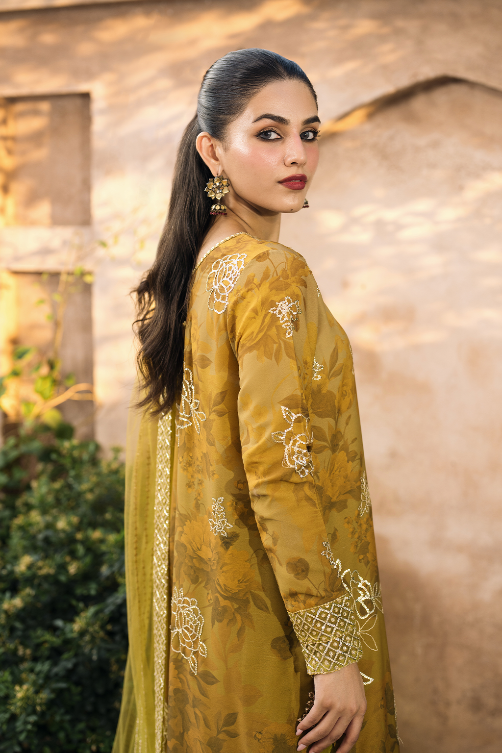 Iznik | Bandhani Formals | UE-332 - House Of Hania