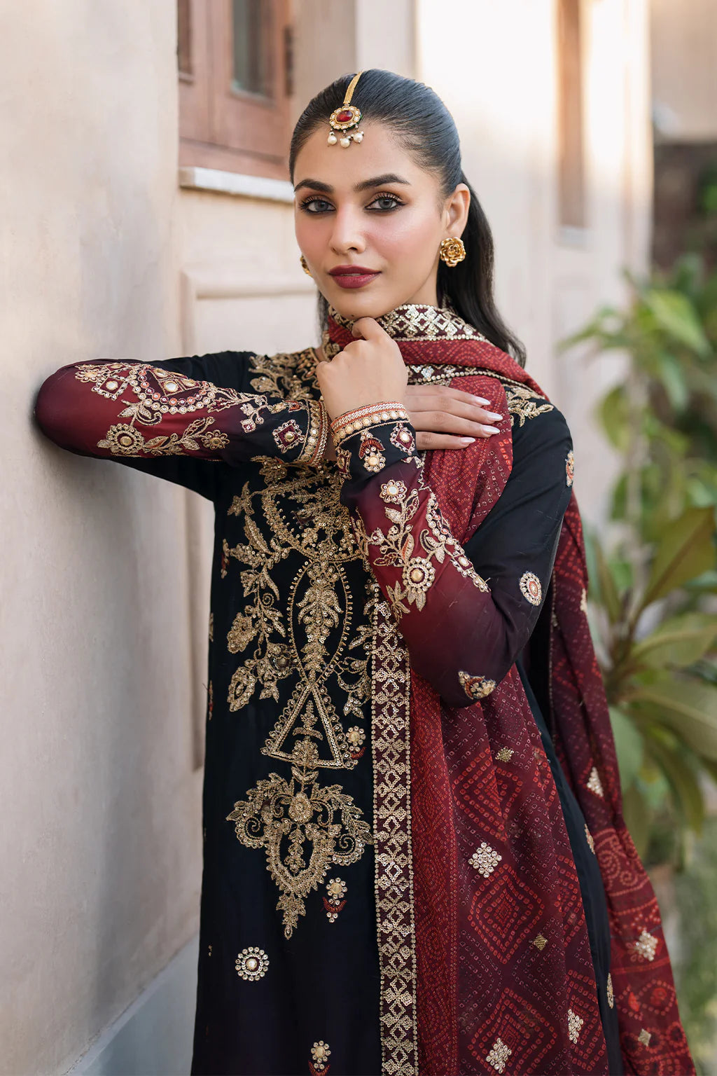 Iznik | Bandhani | UE-330 Embroidered Chiffon - House Of Hania