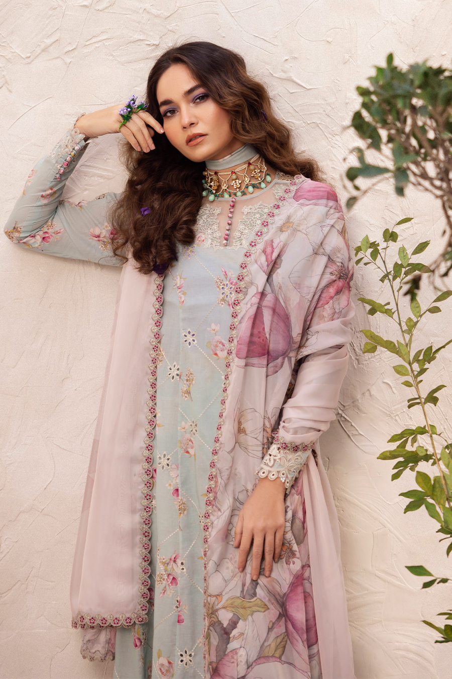 Iznik | Dahlia Embroidered Lawn | DL-10 - House Of Hania