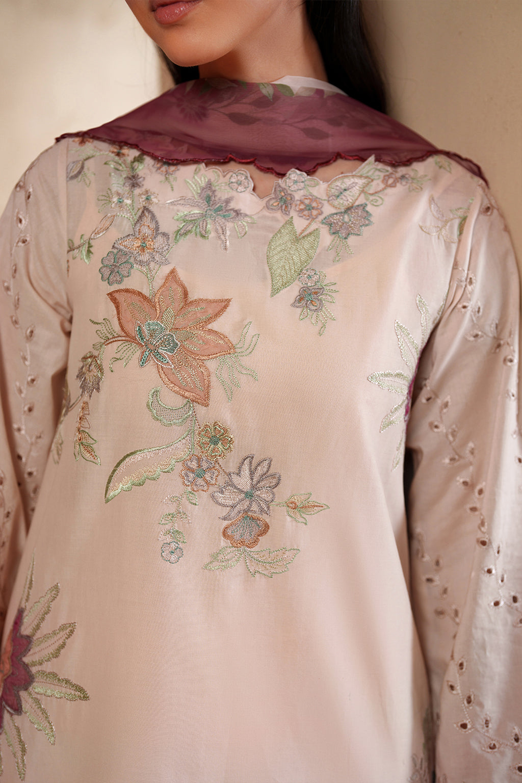Iznik | Eid Lawn | EL-04 Embroidered Lawn - House Of Hania
