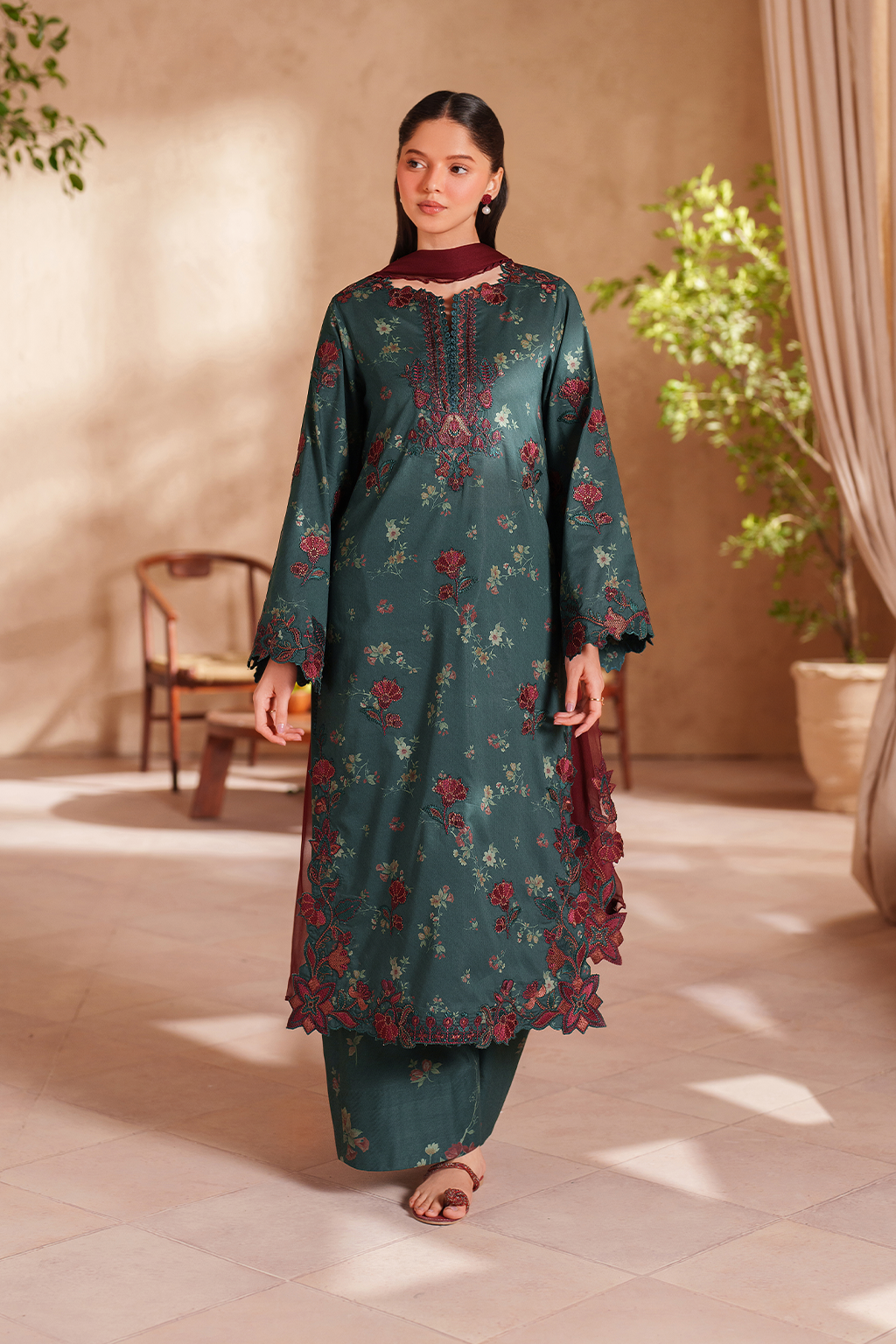Iznik | Eid Lawn | EL-11 Embroidered Lawn - House Of Hania