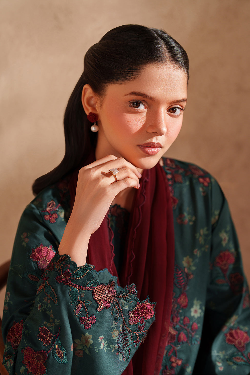 Iznik | Eid Lawn | EL-11 Embroidered Lawn - House Of Hania