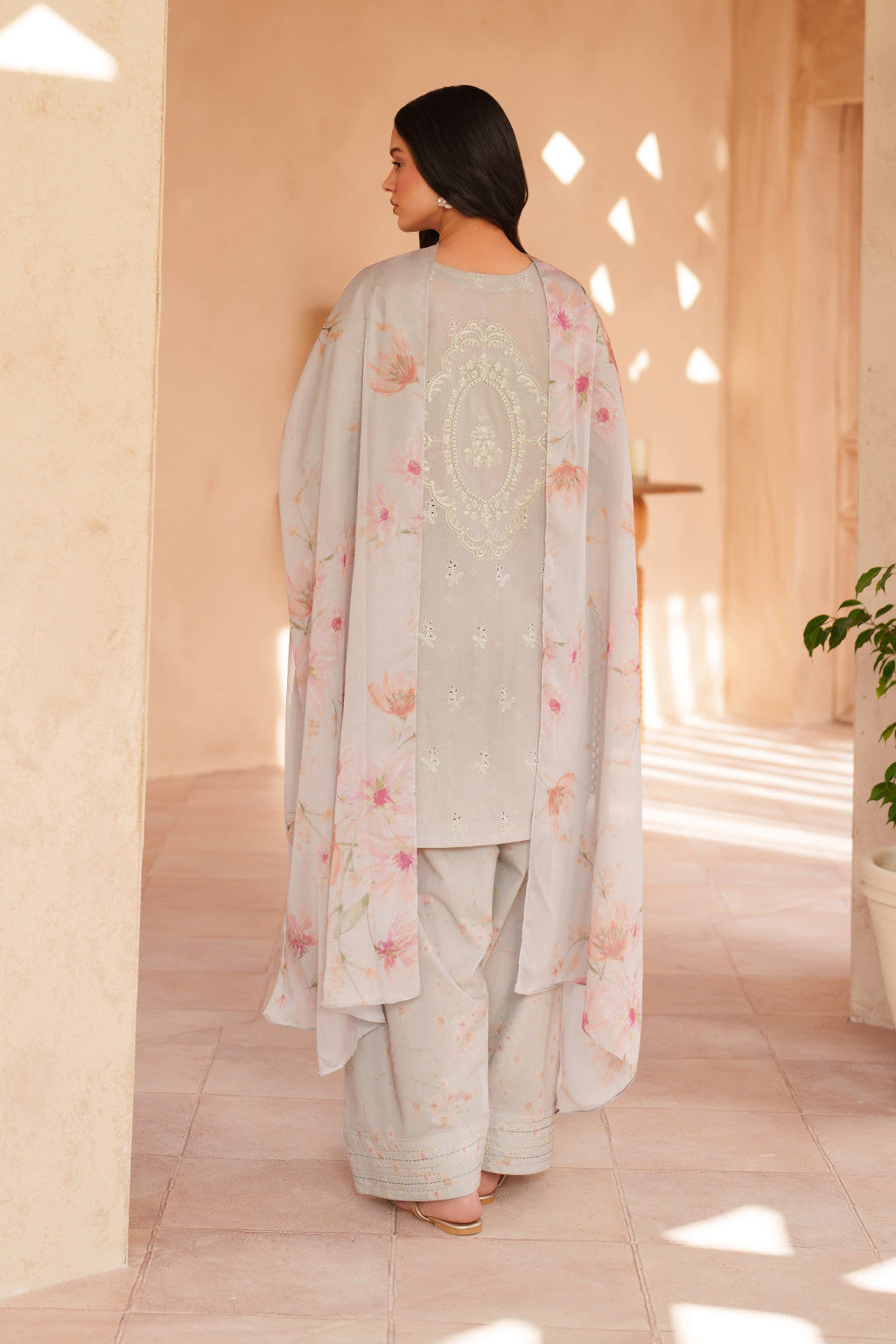 Iznik | Eid Lawn | EL-12 Embroidered Lawn - House Of Hania