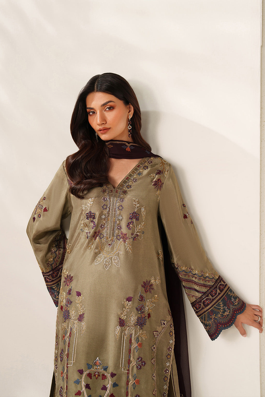 Iznik | Exclusive Formals | UE-614 Embroidered Ramen Silk - House Of Hania