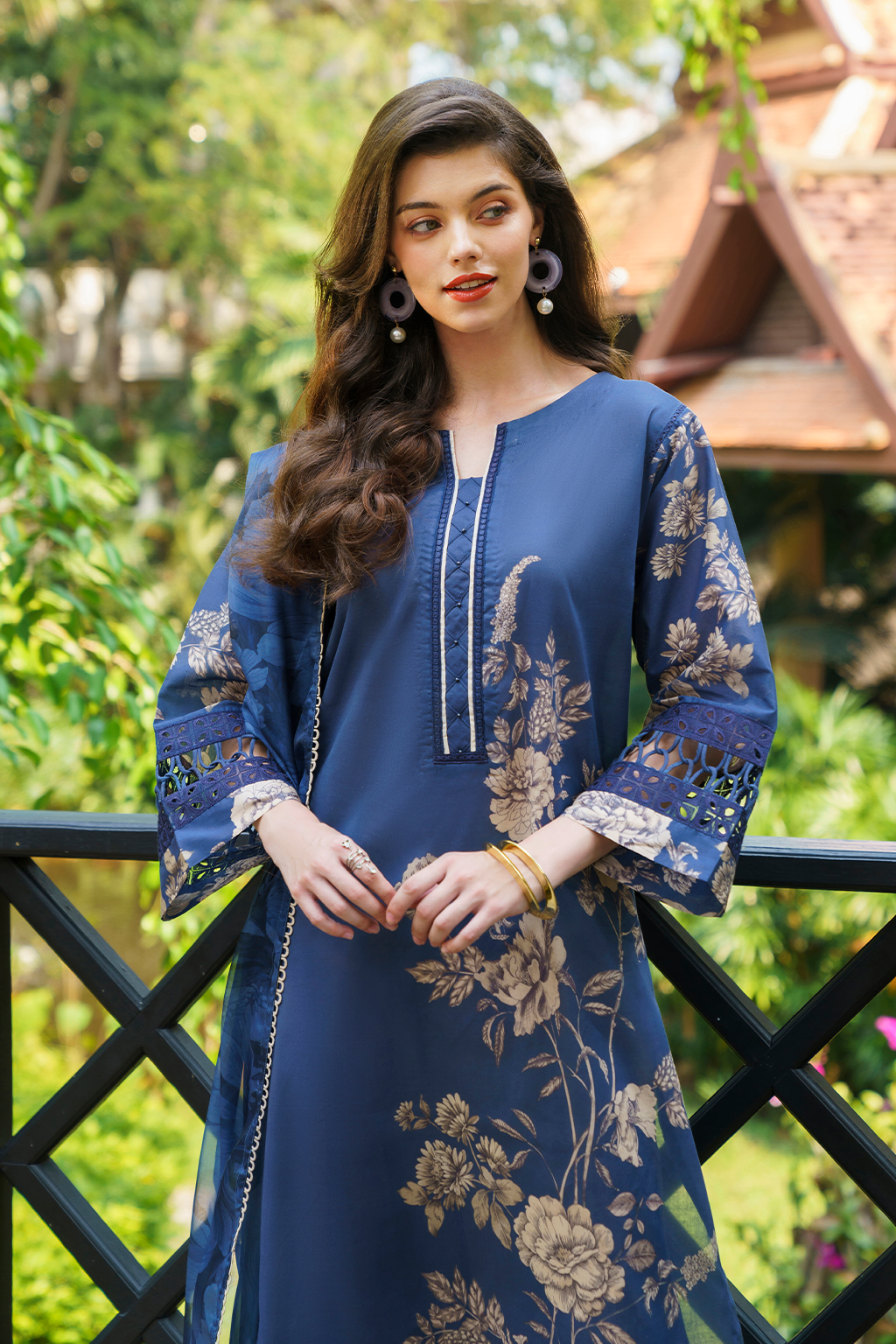 Iznik | Exclusive Lawn | UE-220 PRINTED LAWN - House Of Hania