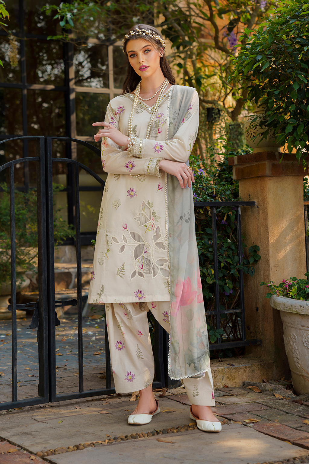 Iznik | Exclusive Lawn | UE-236 PRINTED LAWN - House Of Hania