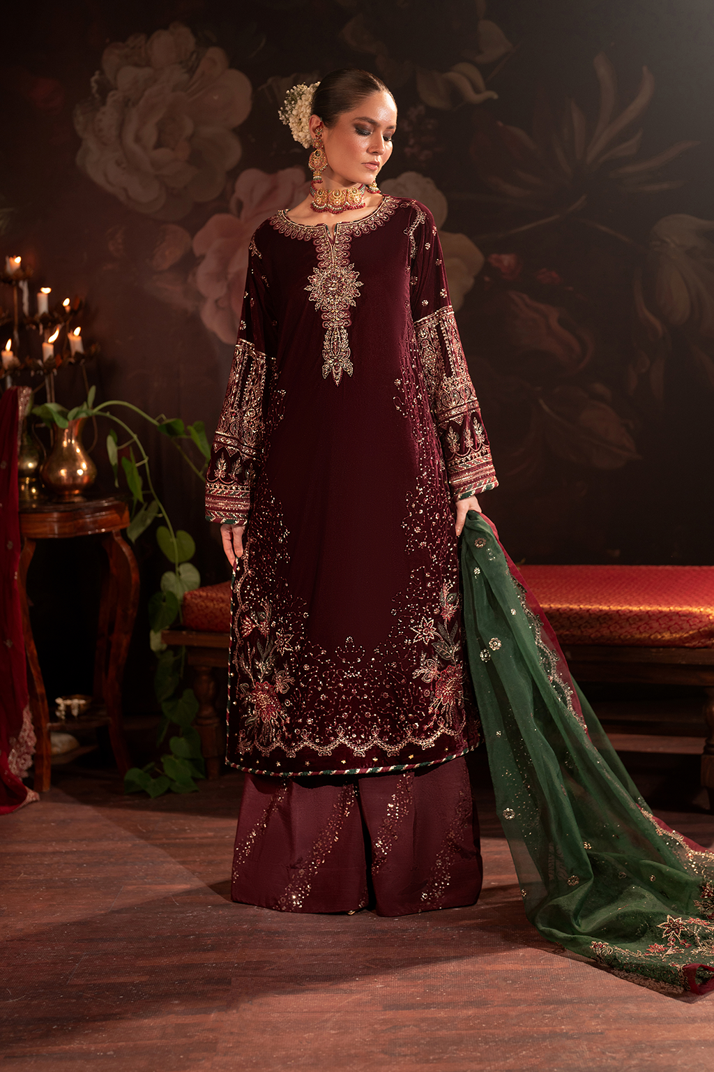 Iznik | Exclusive Velvet | IV-39 - House Of Hania