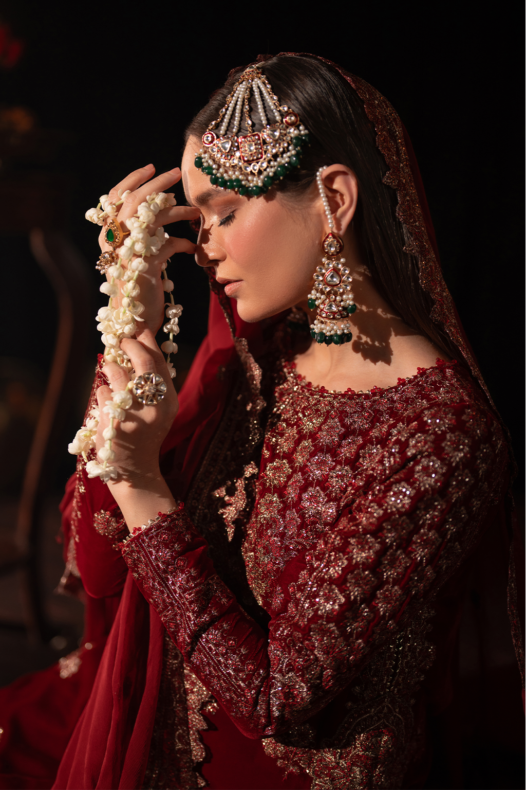 Iznik | Exclusive Velvet | IV-40 - House Of Hania