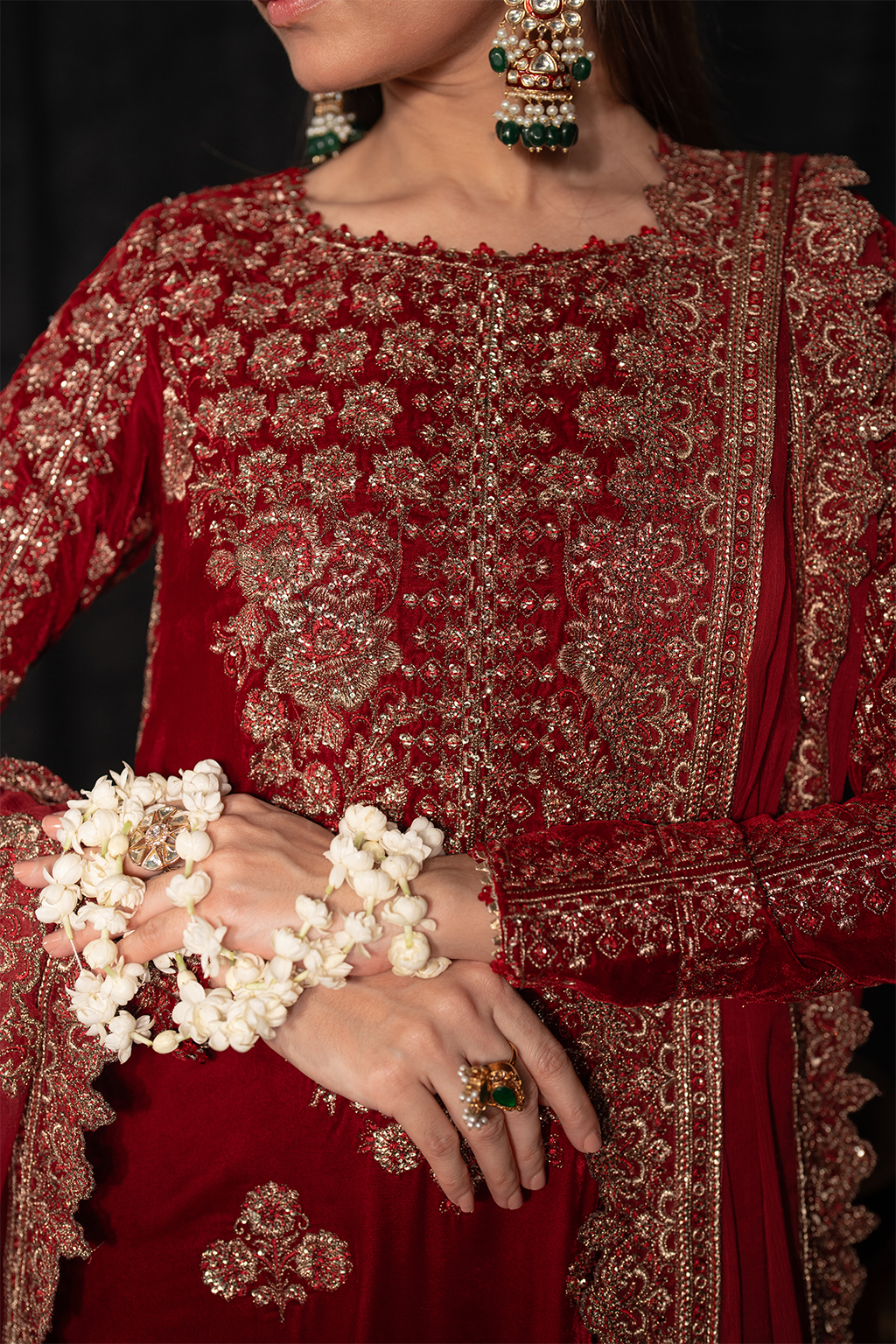 Iznik | Exclusive Velvet | IV-40 - House Of Hania